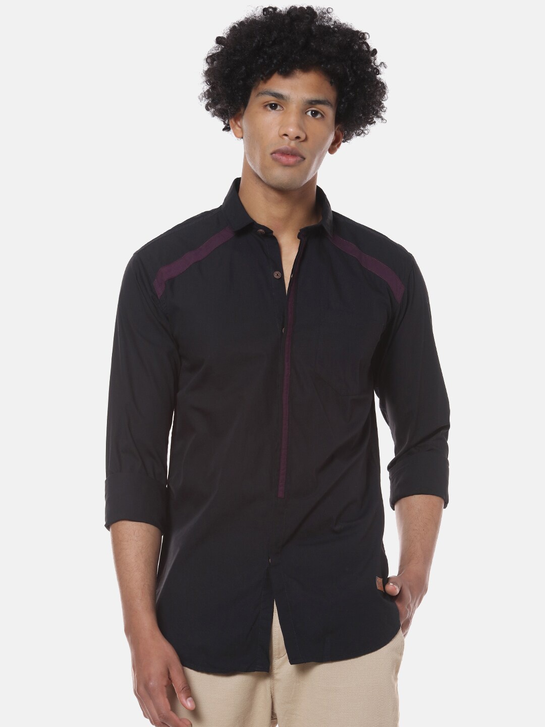 

Campus Sutra Men Black Regular Fit Solid Casual Shirt