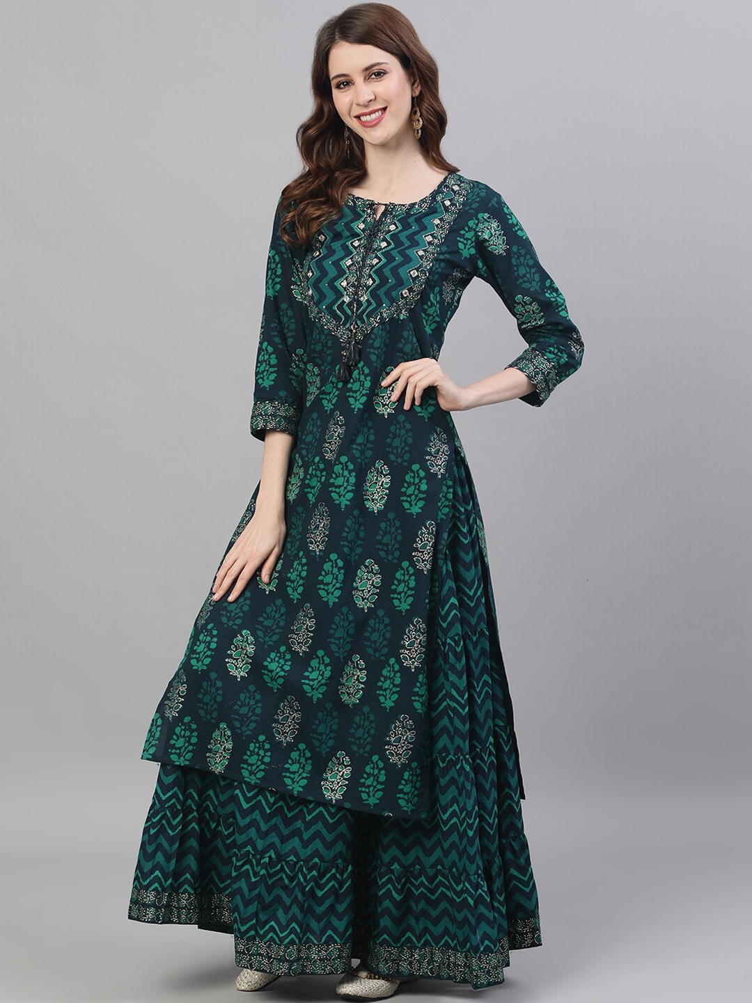 

Ishin Women Navy Blue Printed Kurta with Skirt
