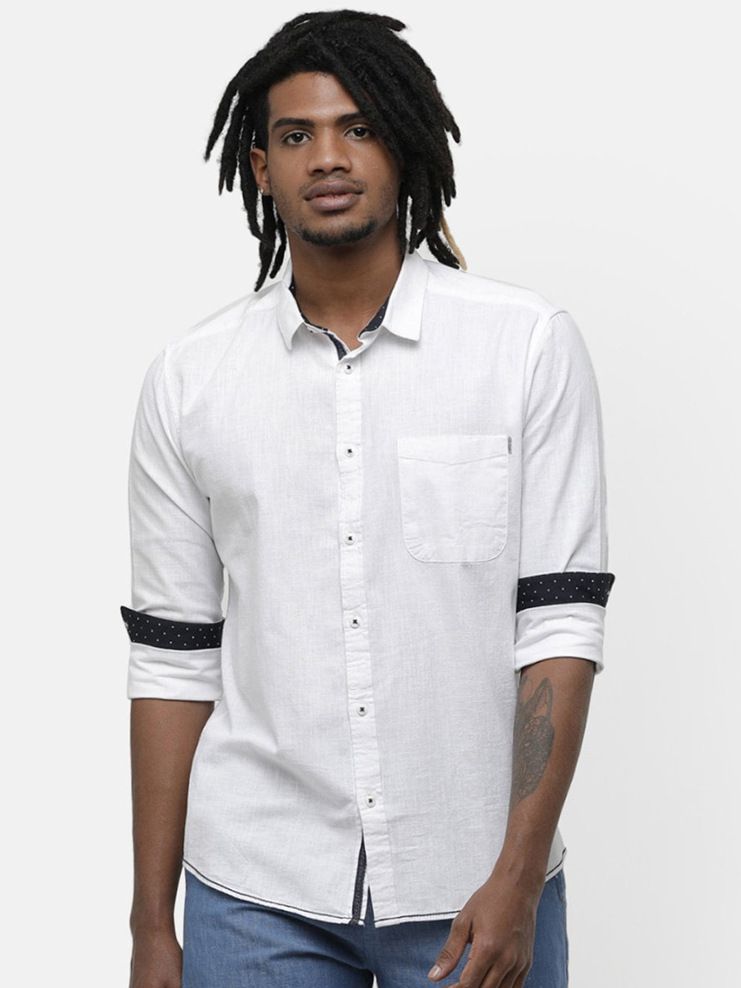 

Voi Jeans Men White Slim Fit Solid Casual Shirt