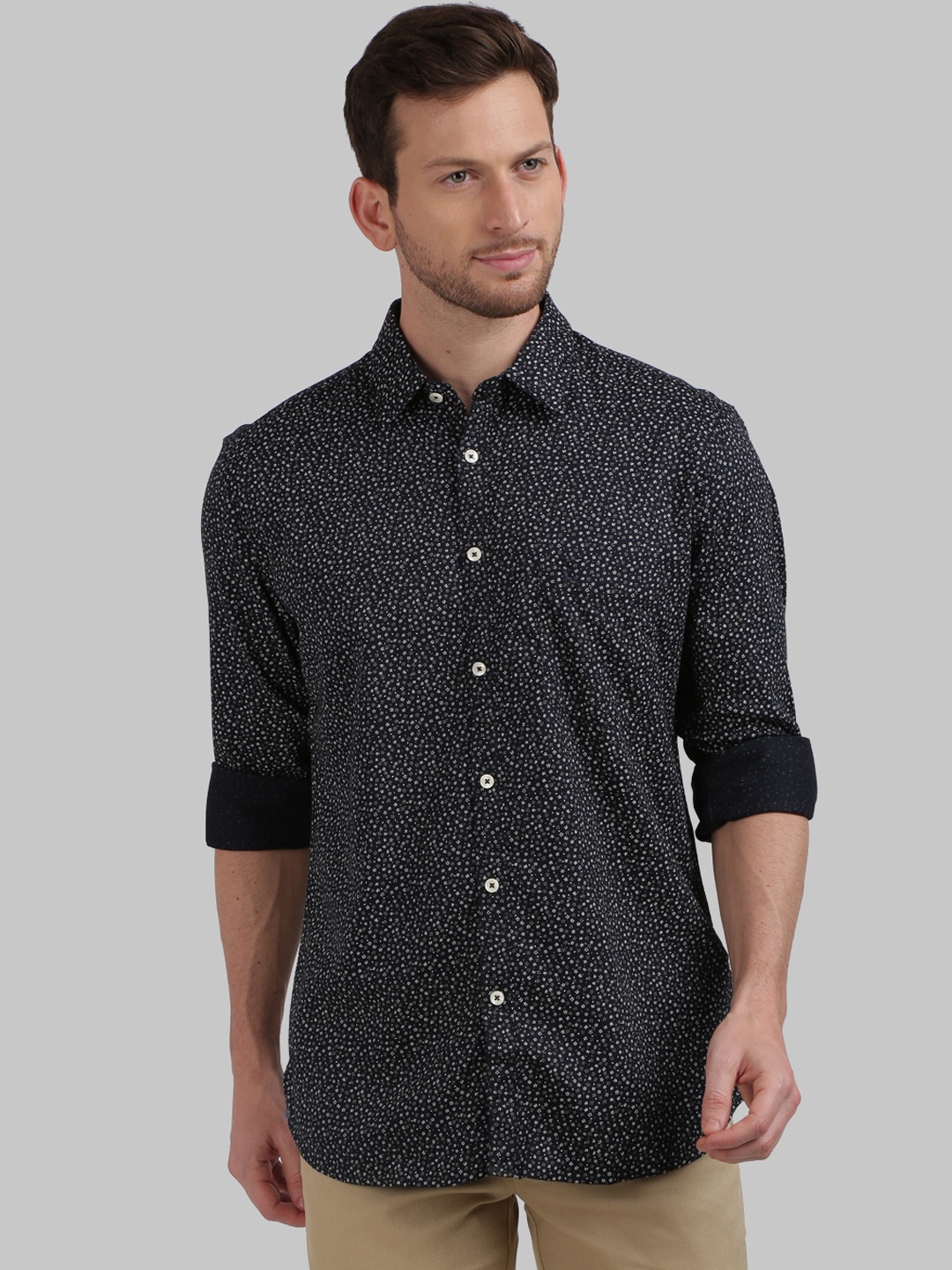 

Parx Men Navy Blue Slim Fit Printed Casual Shirt