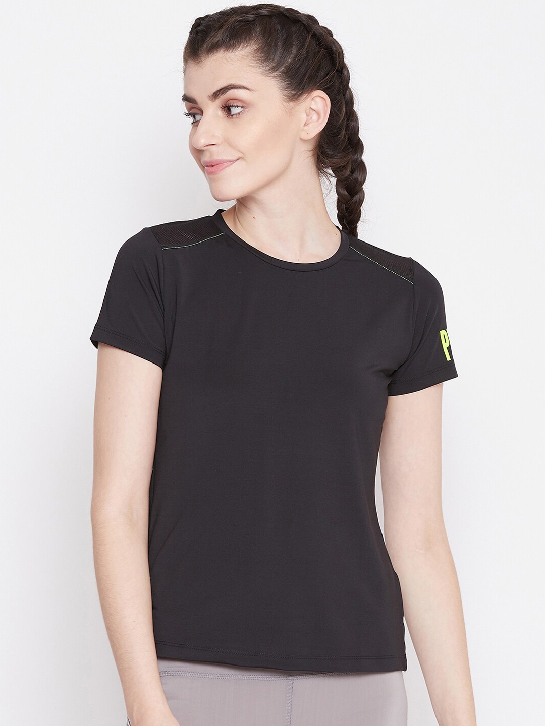 

PERFKT-U Women Black Solid Round Neck T-shirt