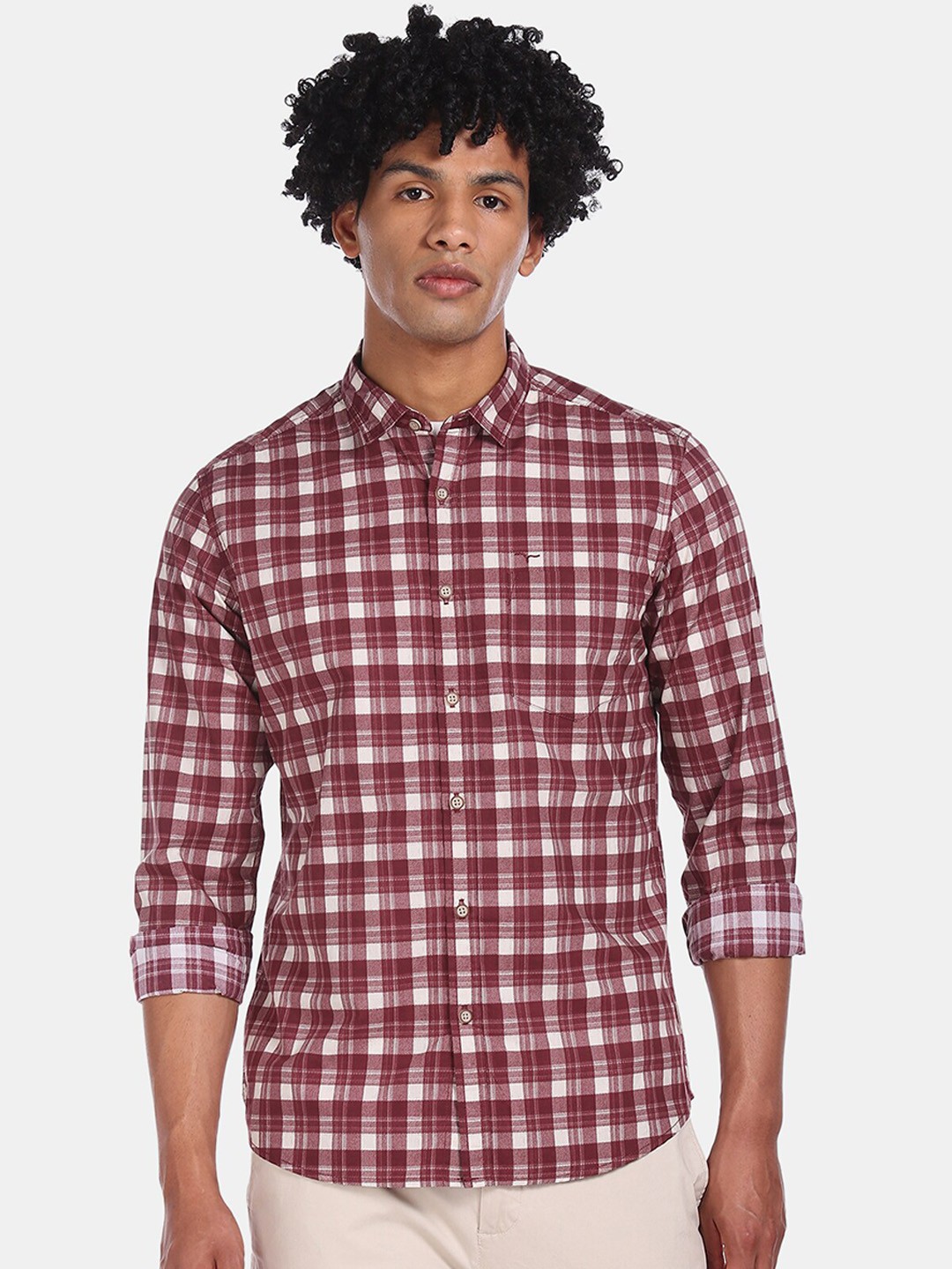 

Flying Machine Men Red & White Regular Fit Checked Casual Cotton Shirt