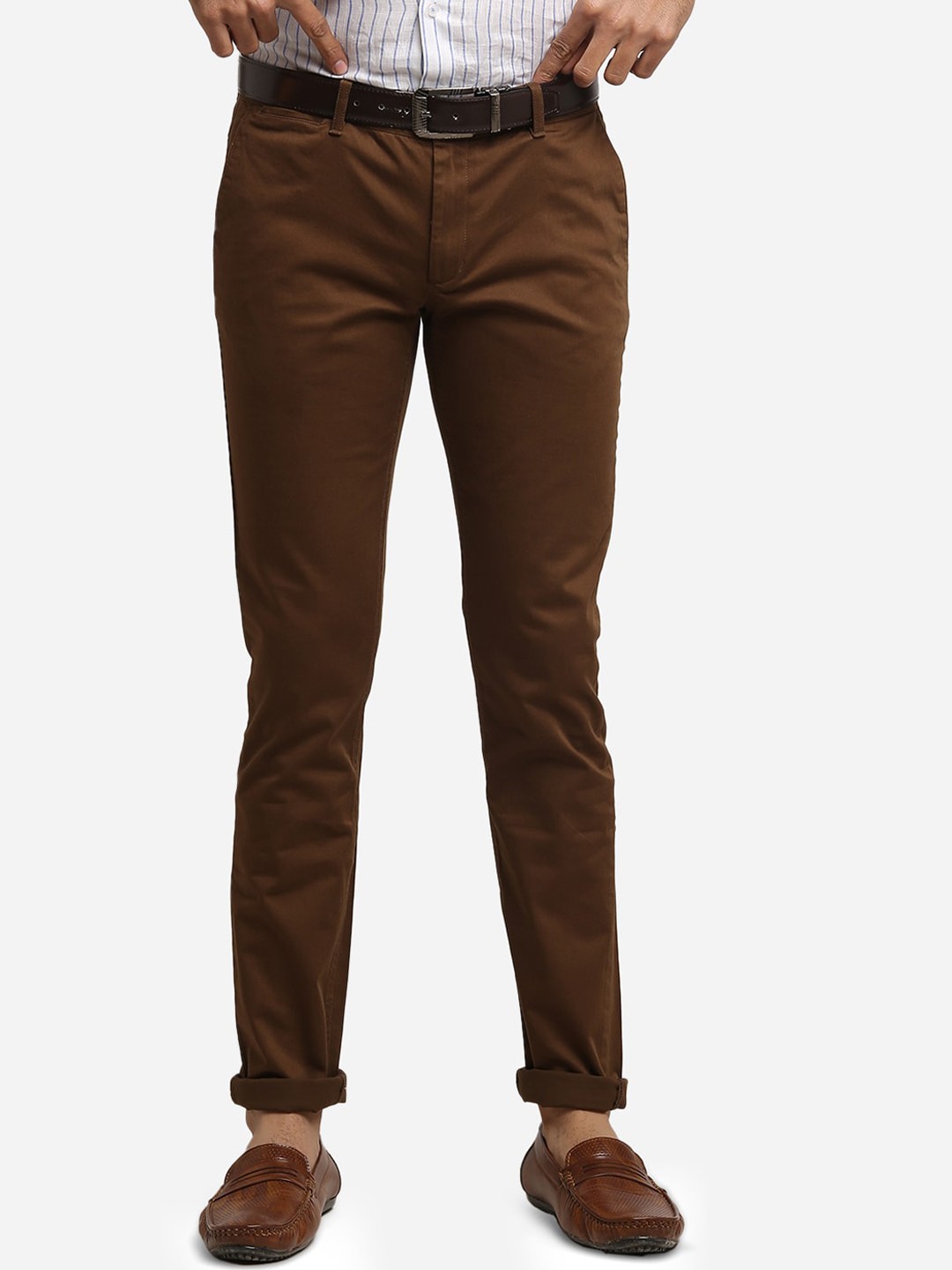

Greenfibre Men Brown Slim Fit Solid Chinos