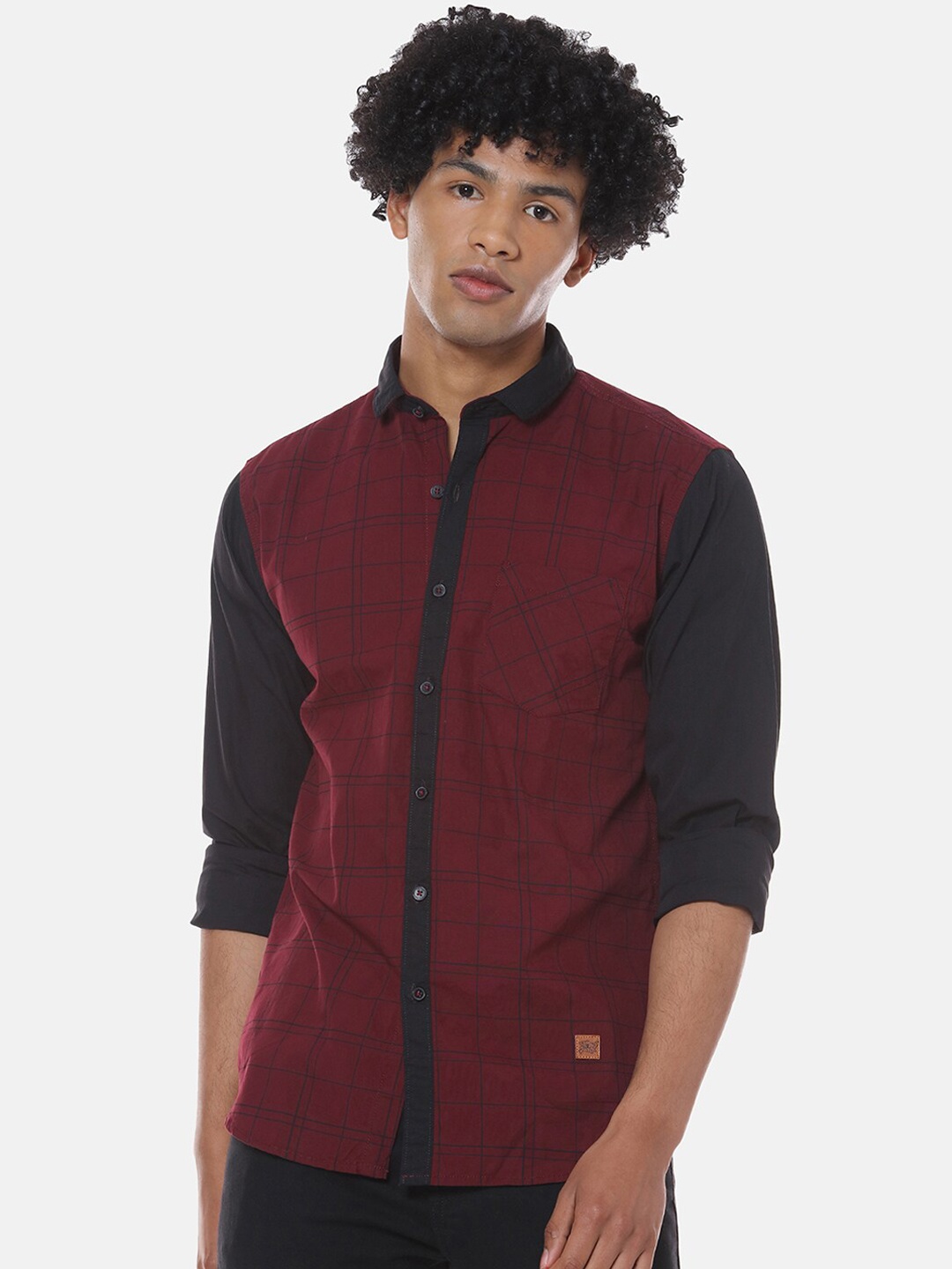 

Campus Sutra Men Maroon & Navy Blue Regular Fit Checked Casual Shirt