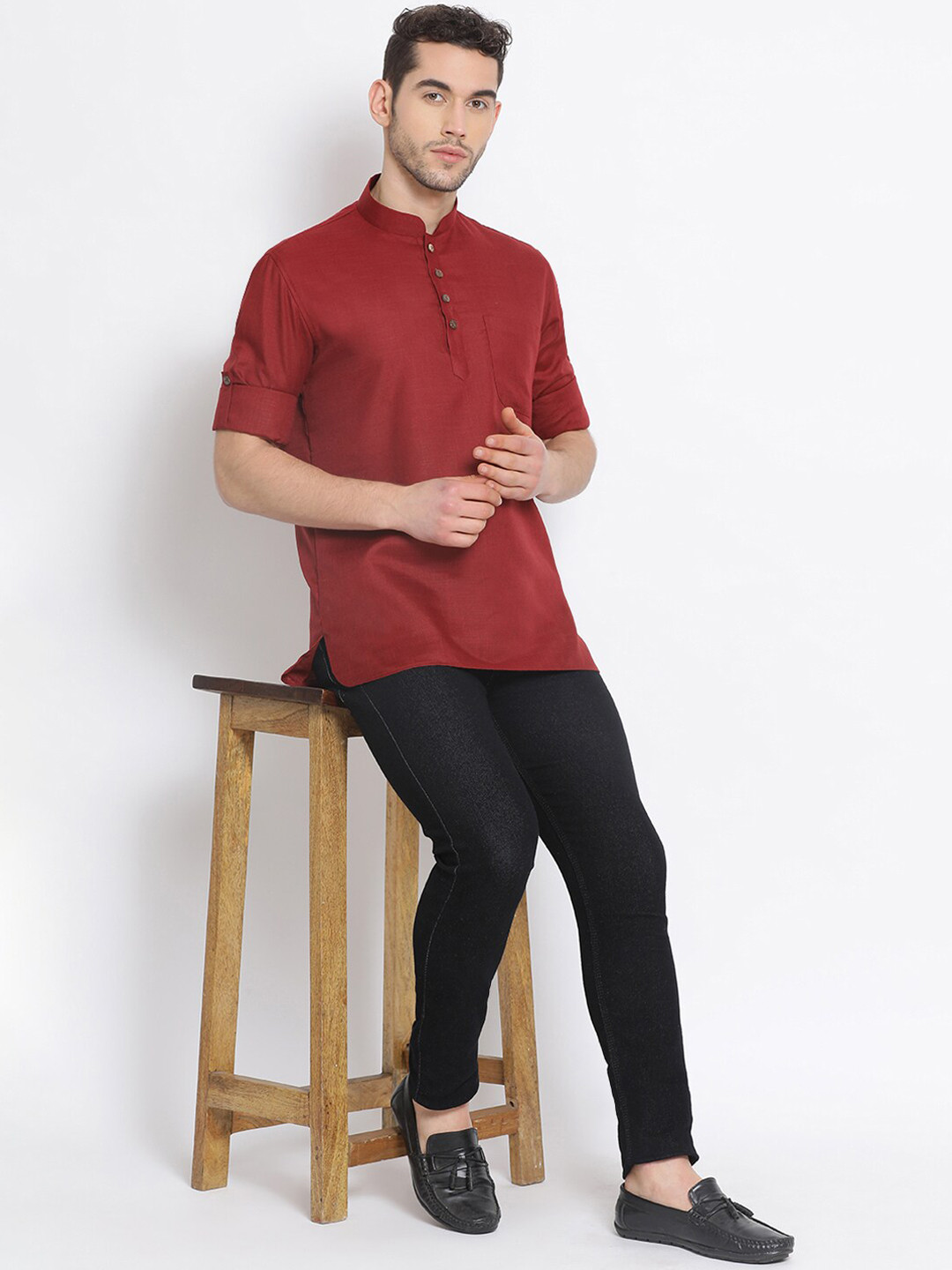 

Sanwara Men Maroon Solid Kurta