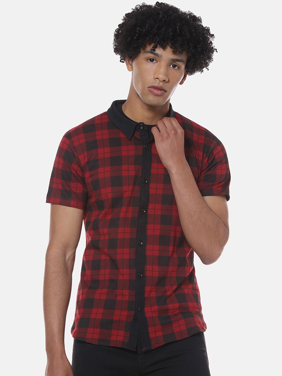 

Campus Sutra Men Red & Black Regular Fit Checked Casual Shirt