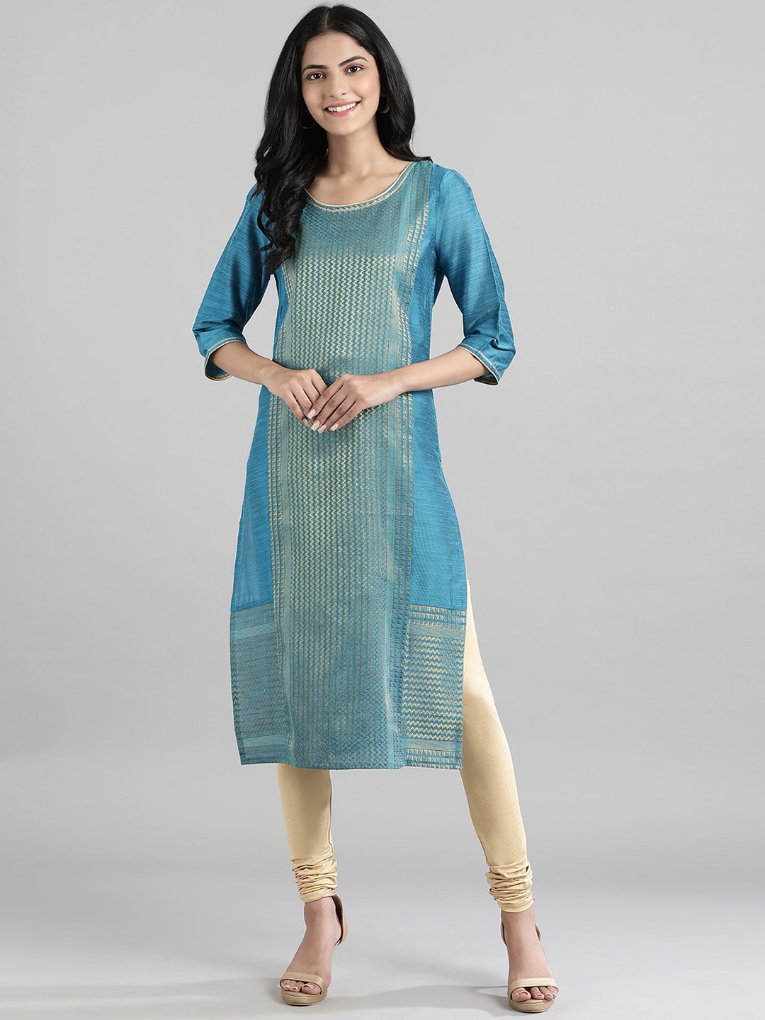 

Aurelia Women Blue Geometric Thread Work Kurta