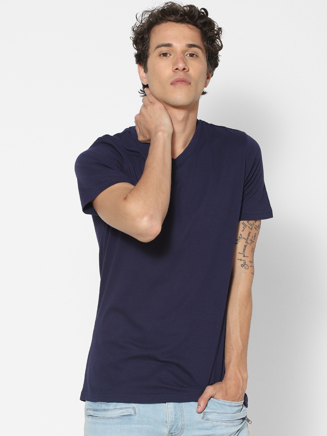 

FOREVER 21 Men Navy Blue Solid V-Neck Pure Cotton T-shirt