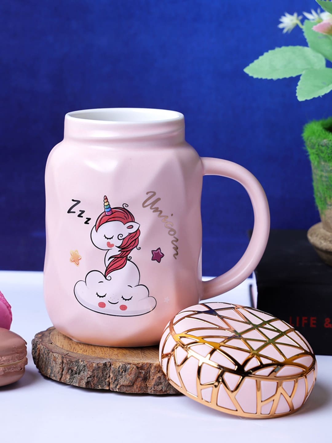 

A Vintage Affair- Home Decor Pink & Gold-TonedPrinted Ceramic Mugs Set