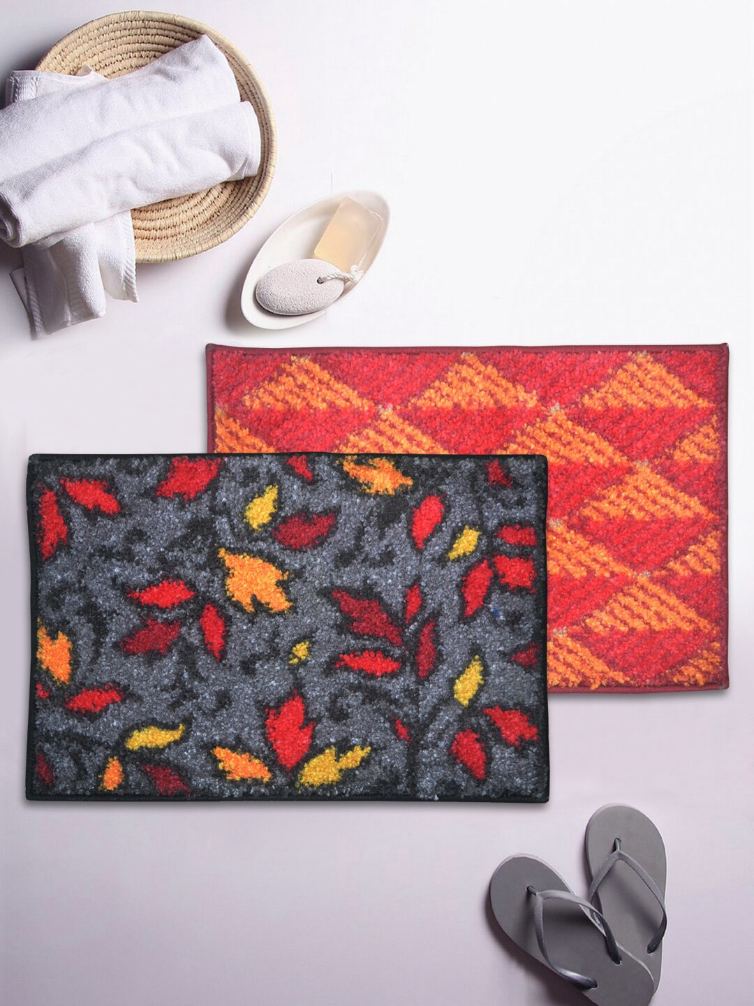 

BIANCA Set Of 2 Multicoloured Printed Super-Dry Bath Rugs, Red