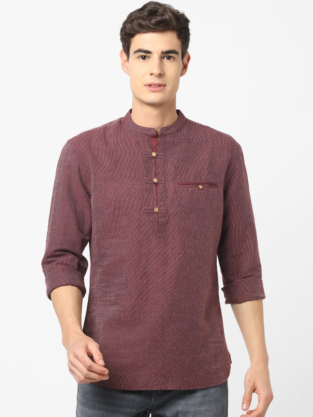 

Celio Men Maroon Regular Fit Striped Casual Linen Blend Shirt