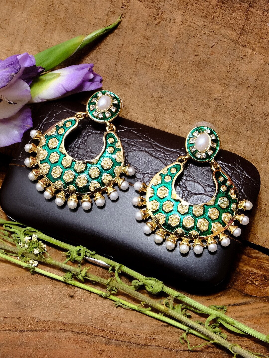 

Crunchy Fashion Gold-Plated & Green Contemporary Drop Earrings