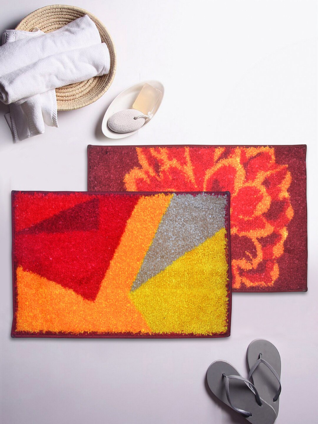

BIANCA Set Of 2 Printed Anti-Skid Bath Rugs, Red