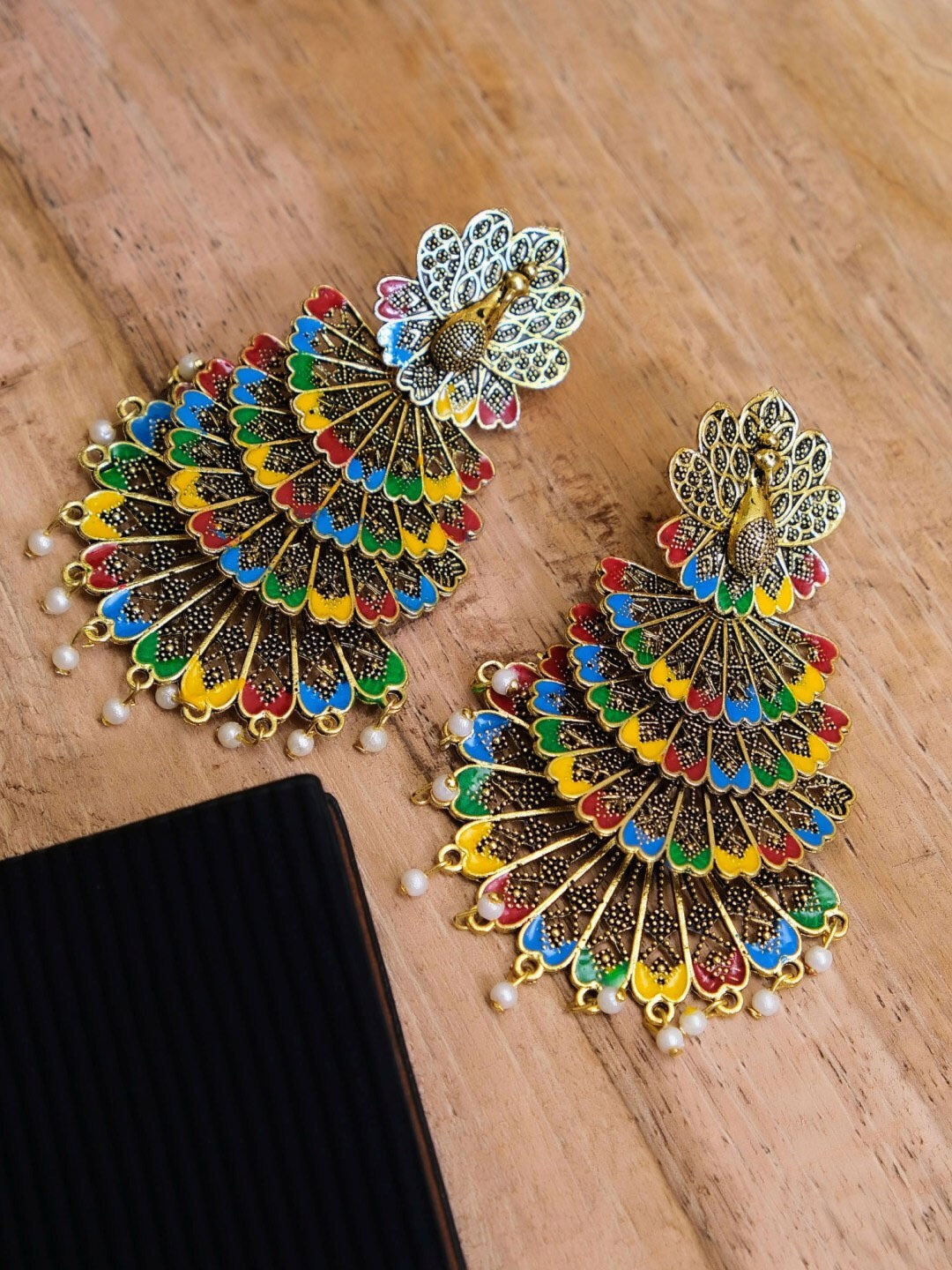 

Crunchy Fashion Gold-Plated Yellow Contemporary Drop Earrings