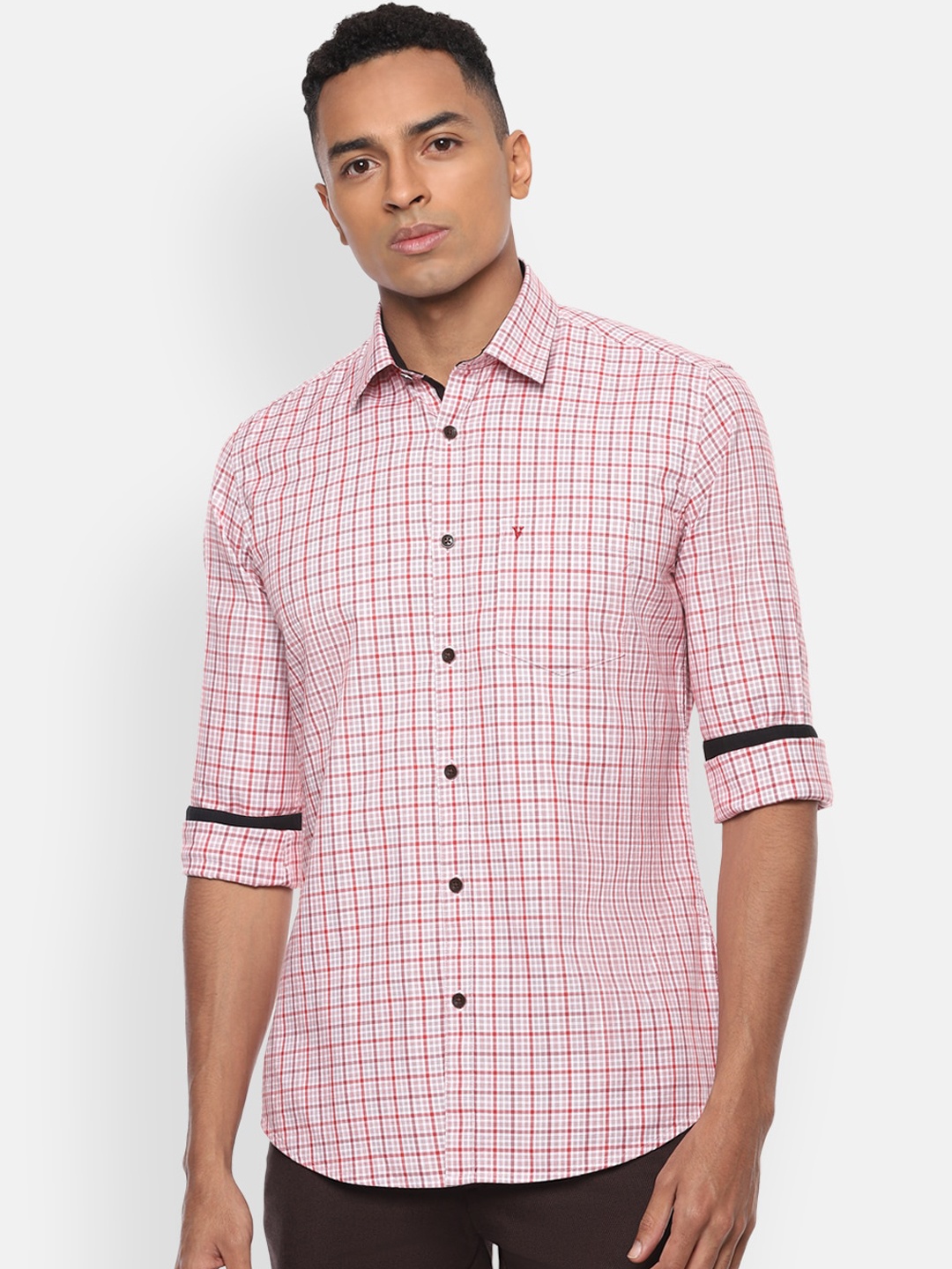 

Van Heusen Sport Men White & Pink Slim Fit Checked Casual Shirt