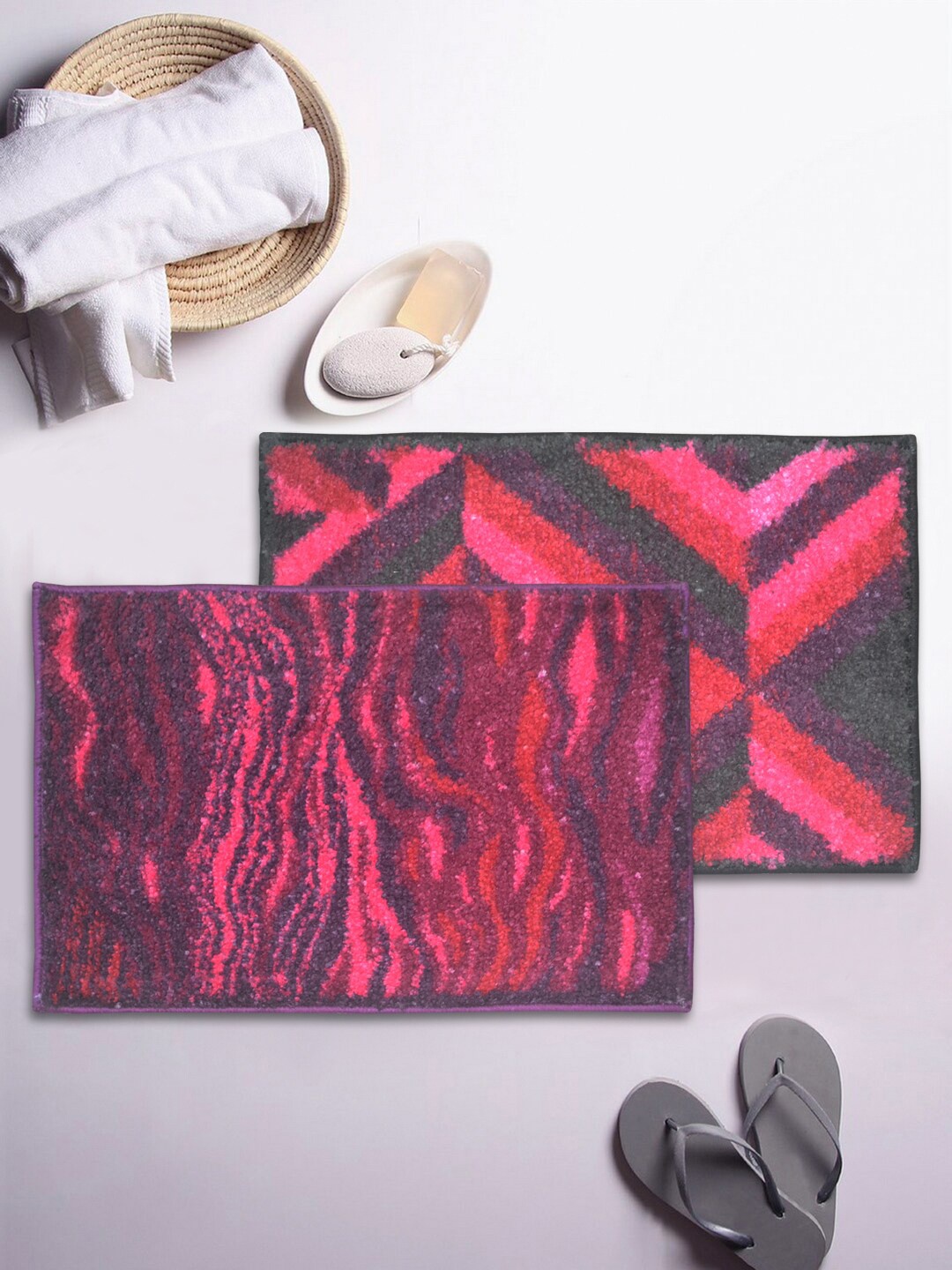 

BIANCA Set of 2 Purple & Pink Printed Anti-Skid Rectangular Bath Rugs