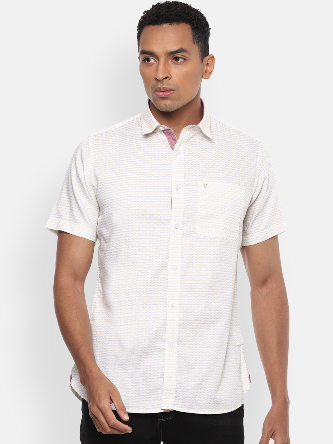 

Van Heusen Sport Men White & Grey Regular Fit Solid Pure Cotton Casual Shirt