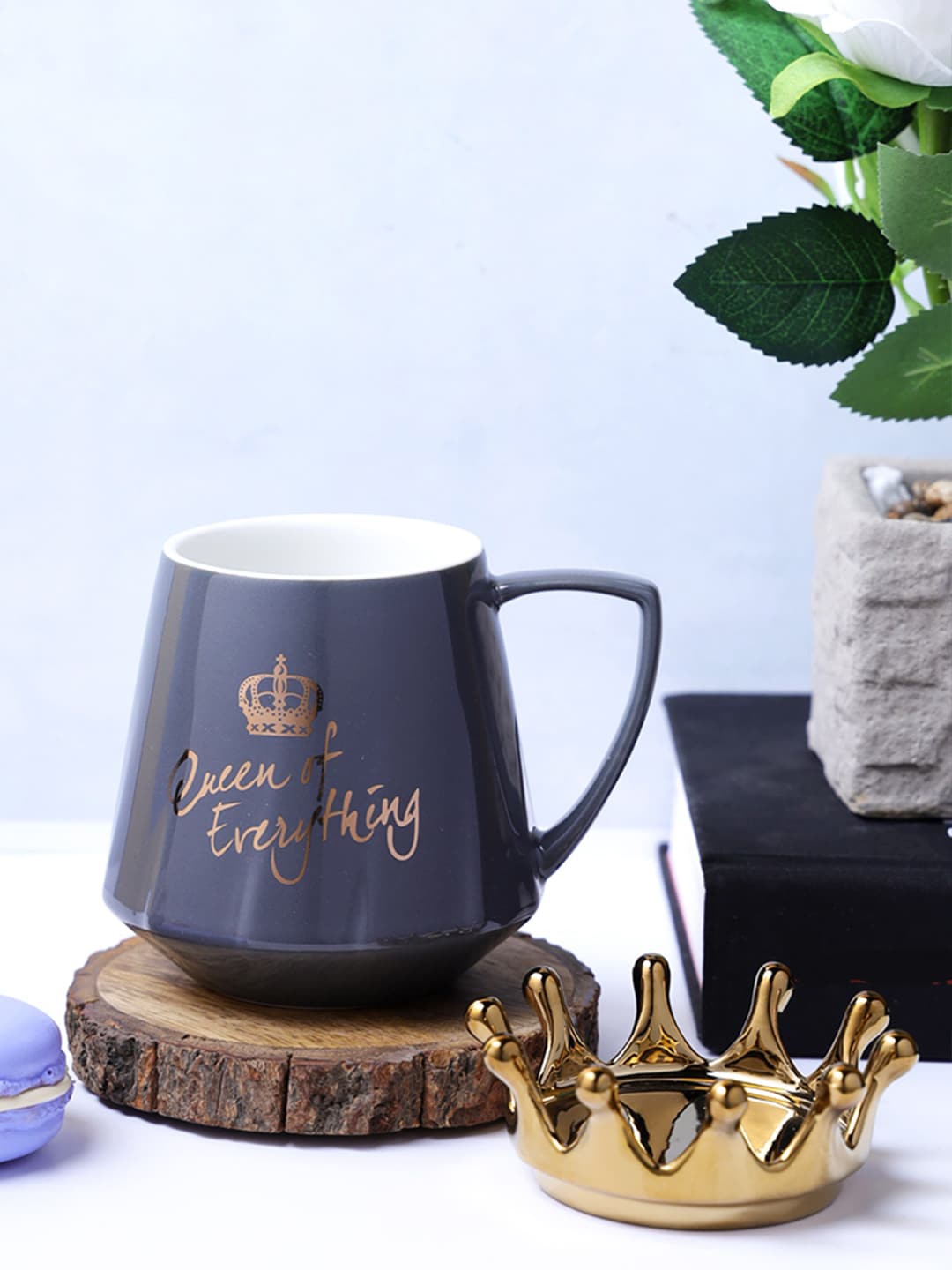 

A Vintage Affair- Home Decor Grey & Gold-TonedPrinted Ceramic Mugs Set