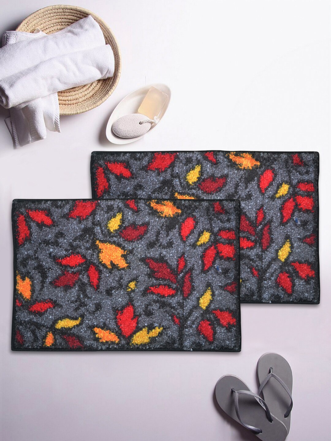 

BIANCA Set Of 2 Printed 1850 GSM Microfibre Anti-Skid Bath Rugs, Red