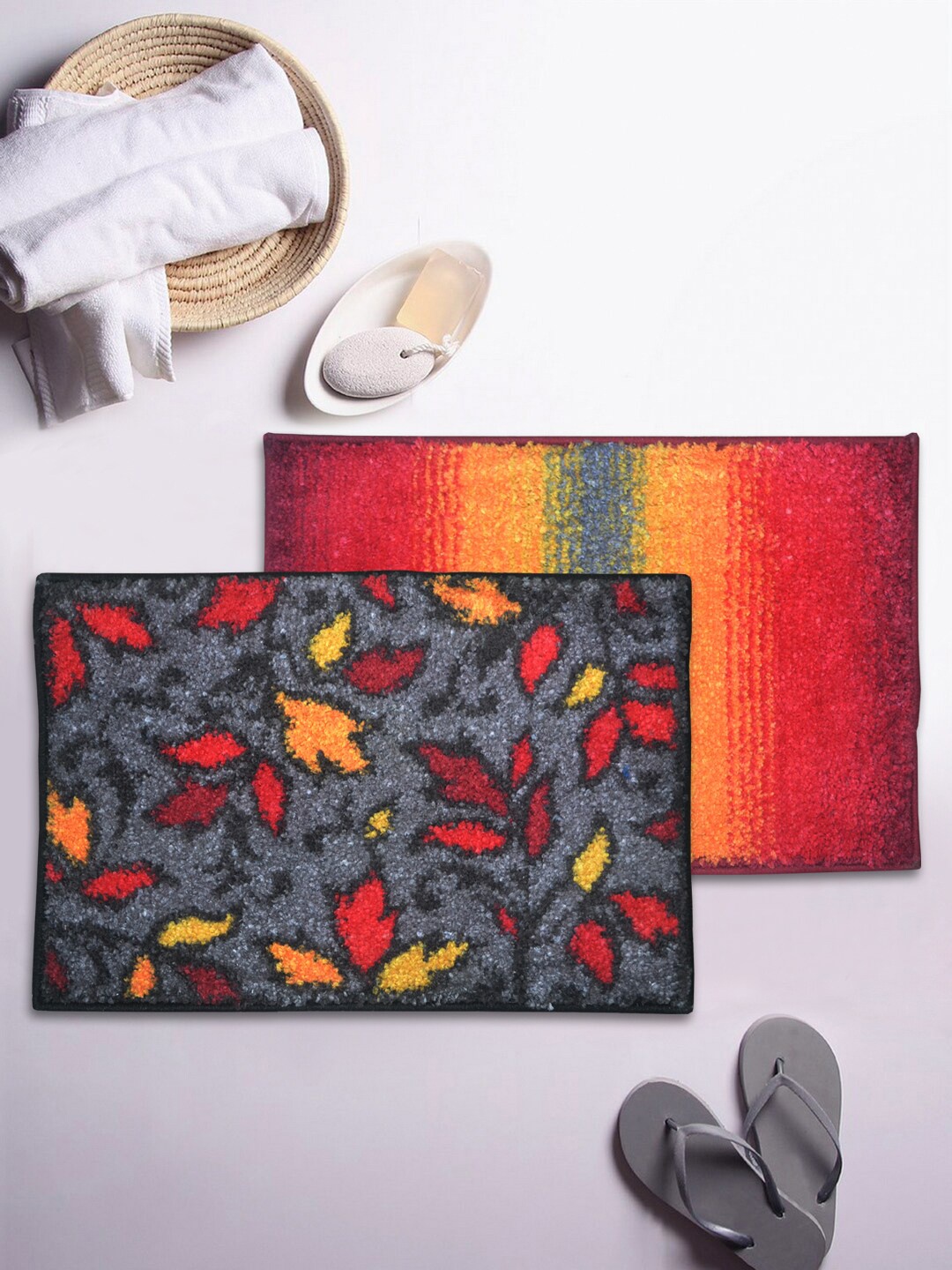 

BIANCA Set of 2 Printed Bath Rugs, Red
