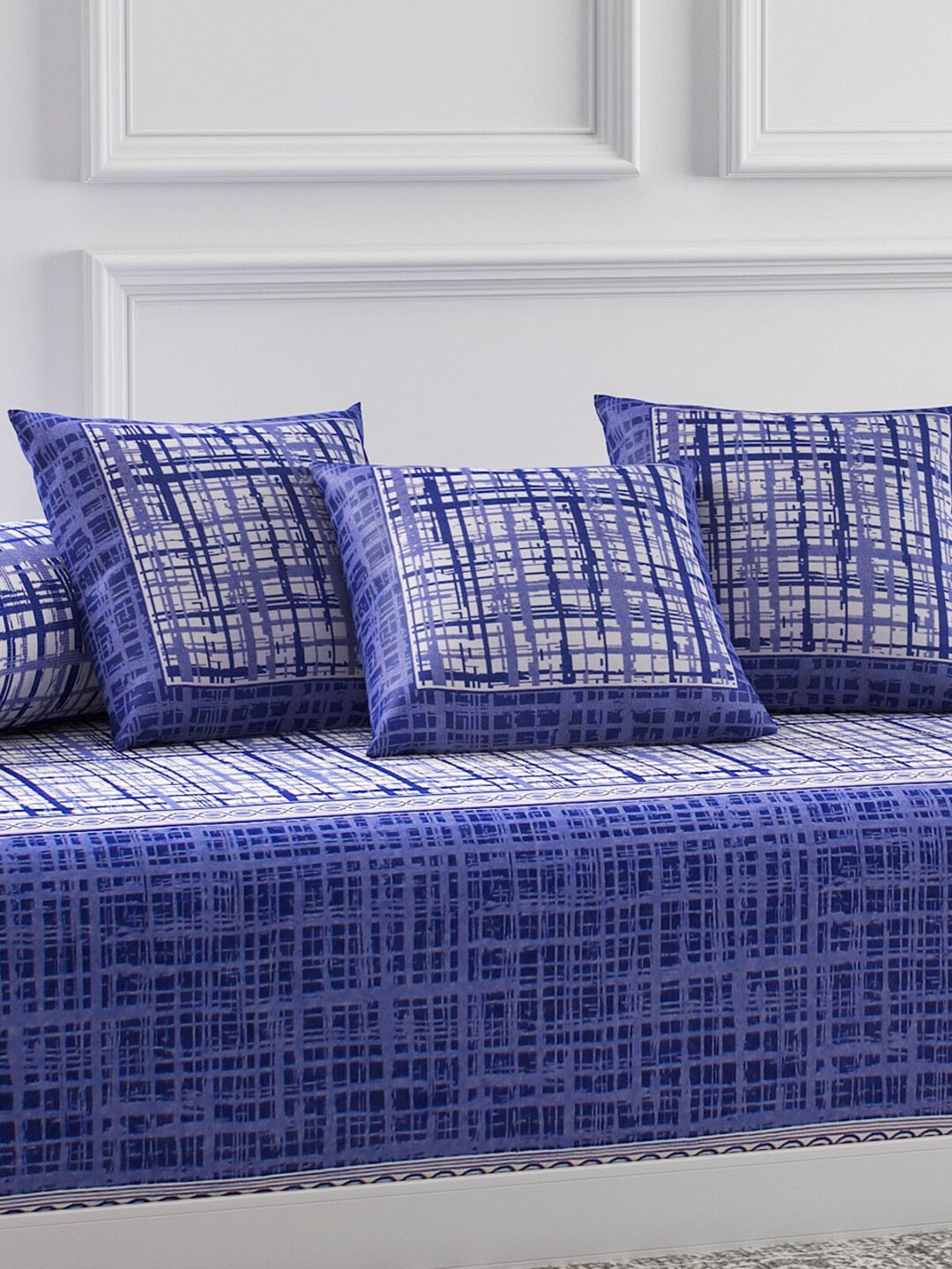 

ROMEE Set Of 8 Blue & White Checked Bedsheet With Bolster & Cushion Covers