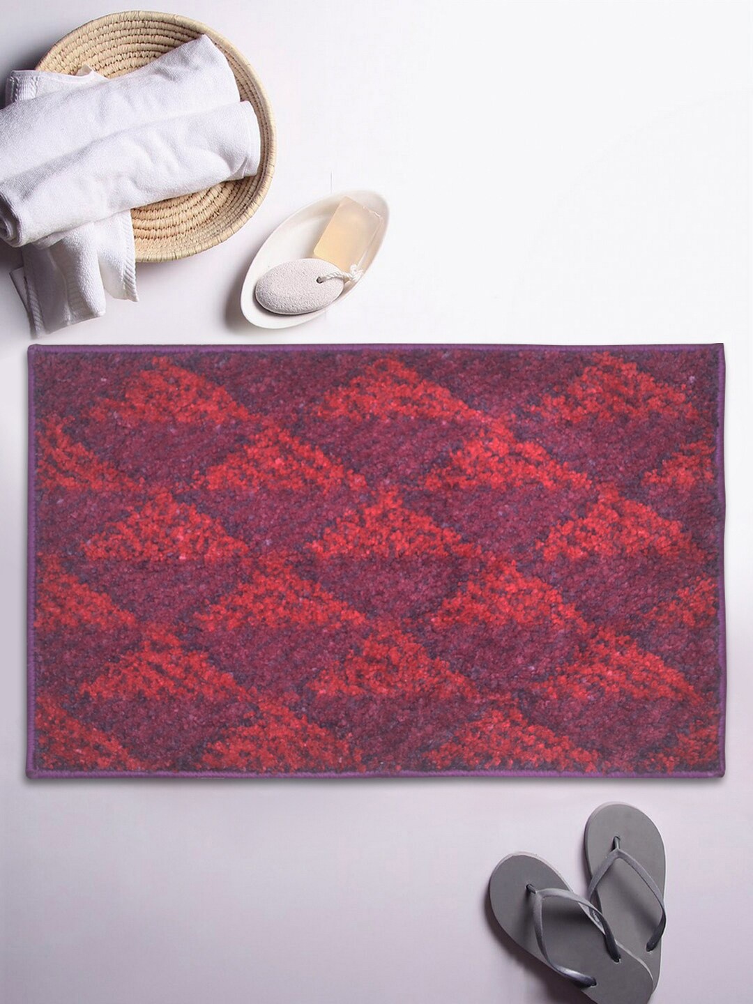 

BIANCA Purple & Red Printed 1850 GSM Anti-Skid Bath Rug