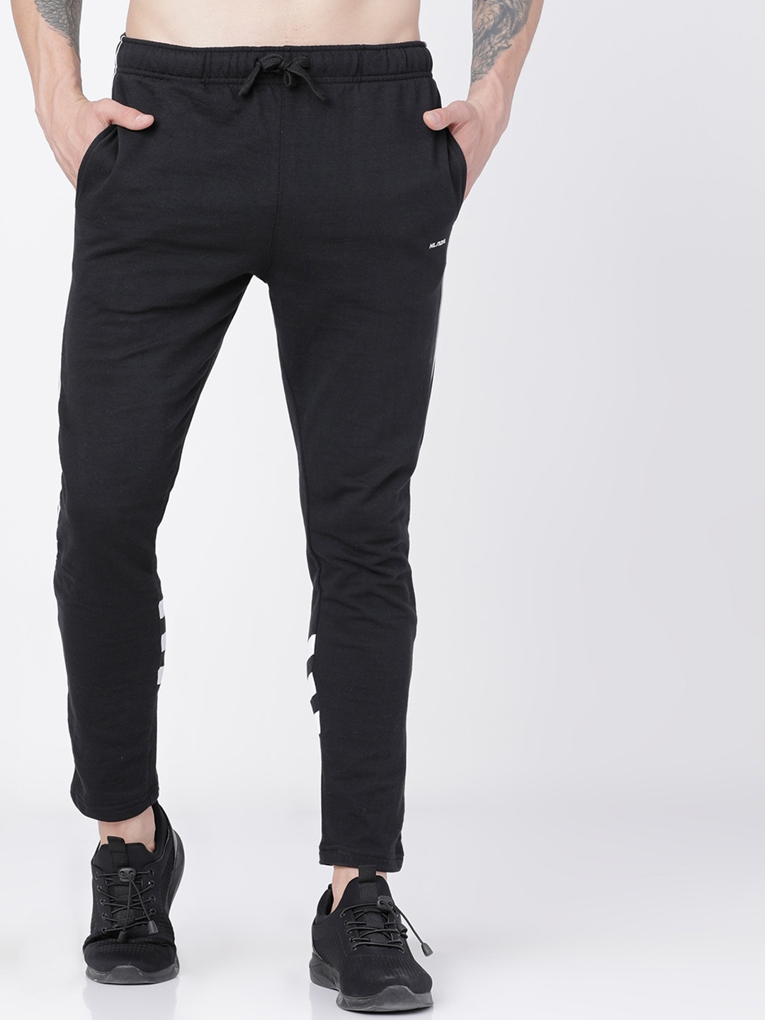 

HIGHLANDER Men Black Solid Slim-Fit Track Pants