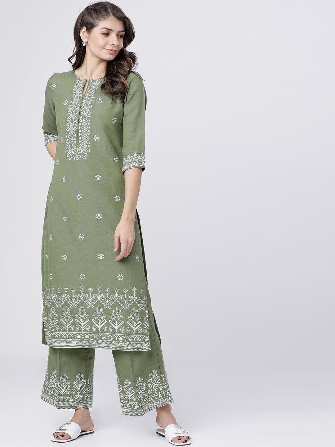 

Vishudh Women Green Ethnic Motifs Yoke Design Kurta