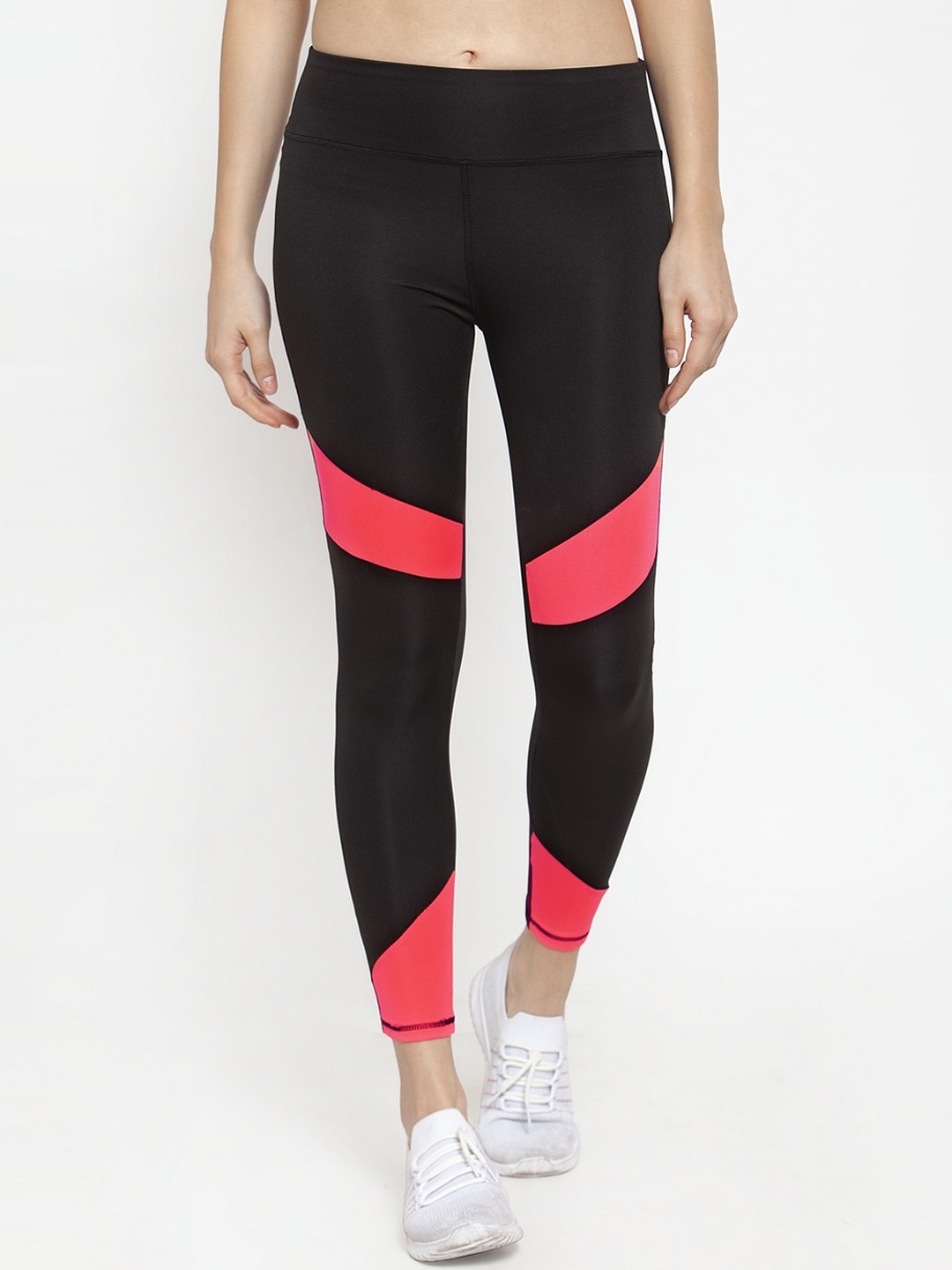 

Boston Club Women Black & Pink Solid Tights