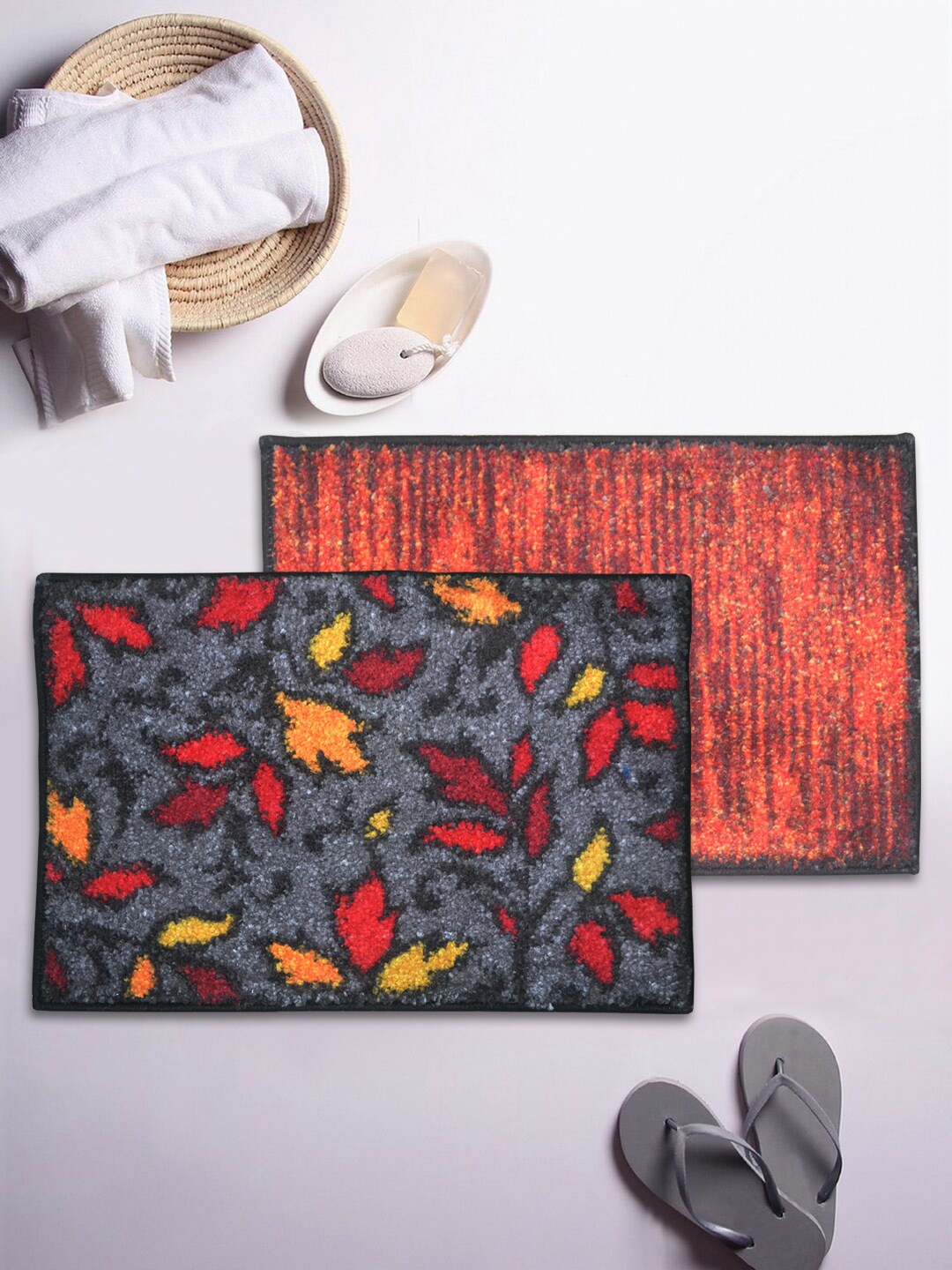 

BIANCA Set Of 2 Printed Microfibre Anti-Skid Bath Rugs, Red