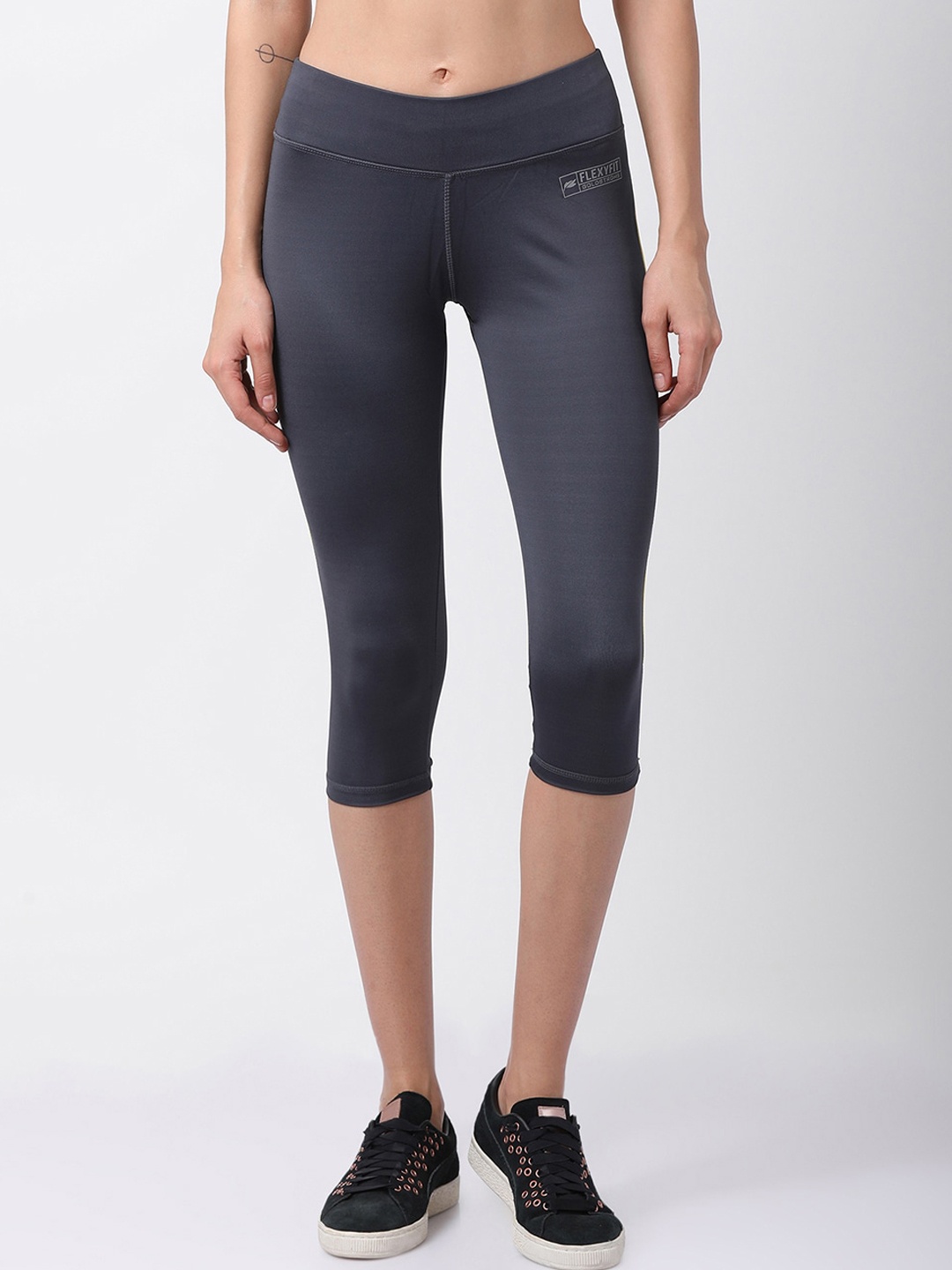 

GOLDSTROMS Women Grey Solid Slim Fit Dri Fit Capris