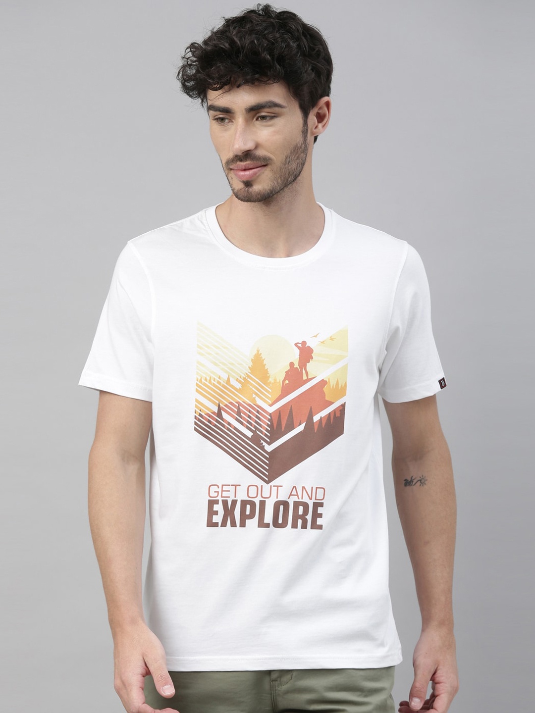 Bushirt Men White Printed Round Neck T-shirt