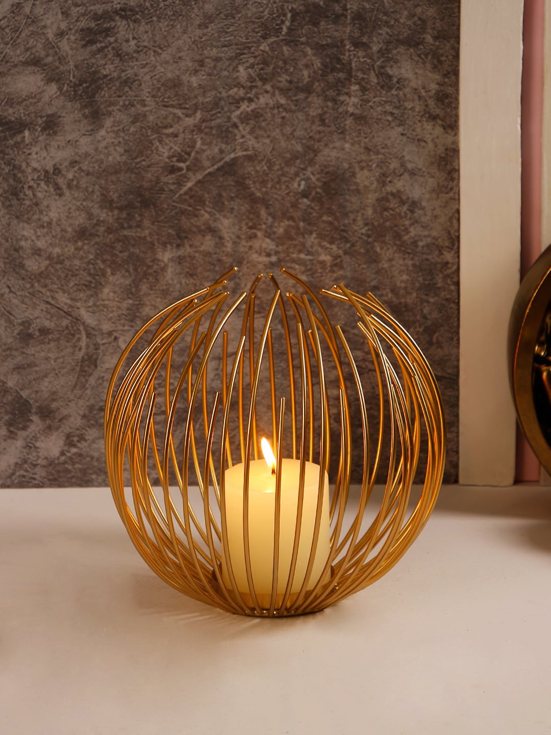 

Aapno Rajasthan Gold-Toned Nickel-Plated Wire Candle Holder
