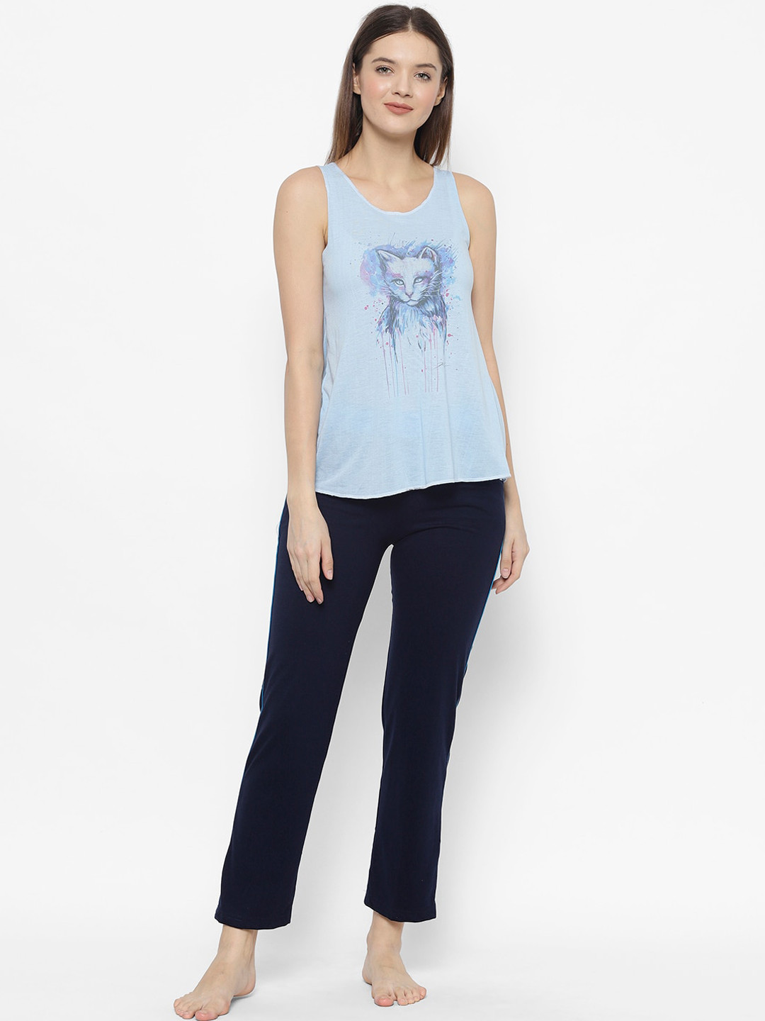 

VIMAL JONNEY Women Blue & Black Printed Night Suit