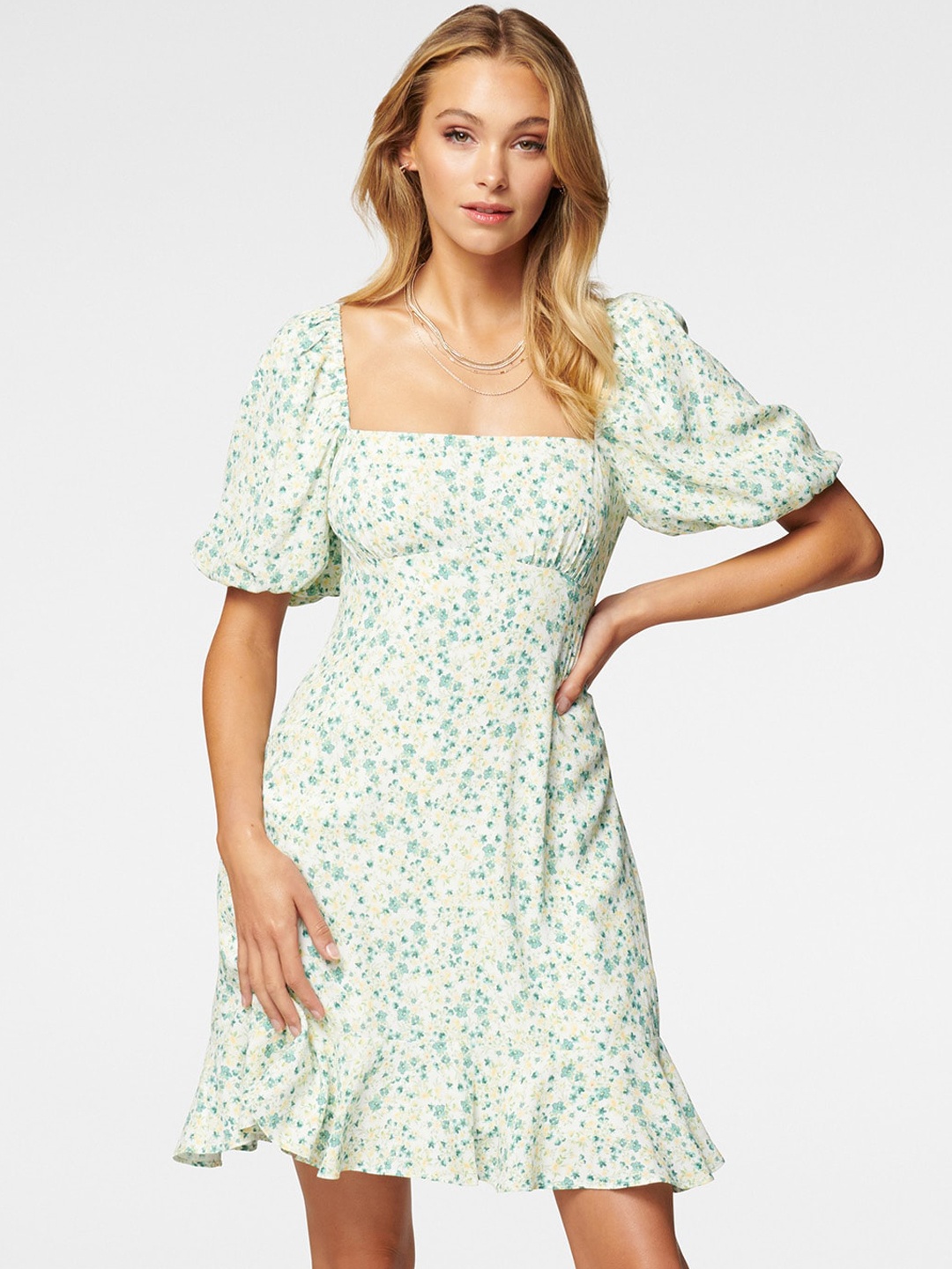 

Forever New Women Green & White Floral Printed Fit and Flare Dress