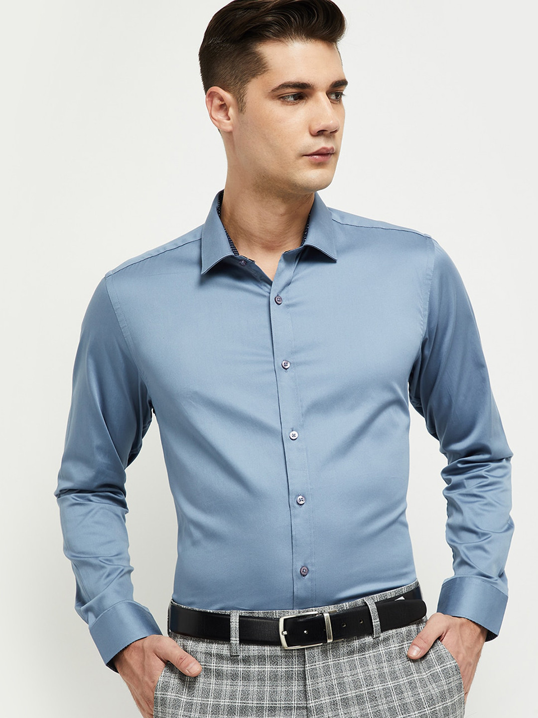 

max Men Grey Regular Fit Solid Casual Shirt