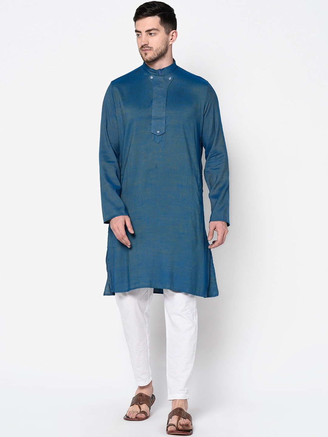 

DEYANN Men Blue Mandarin Collar Kurta