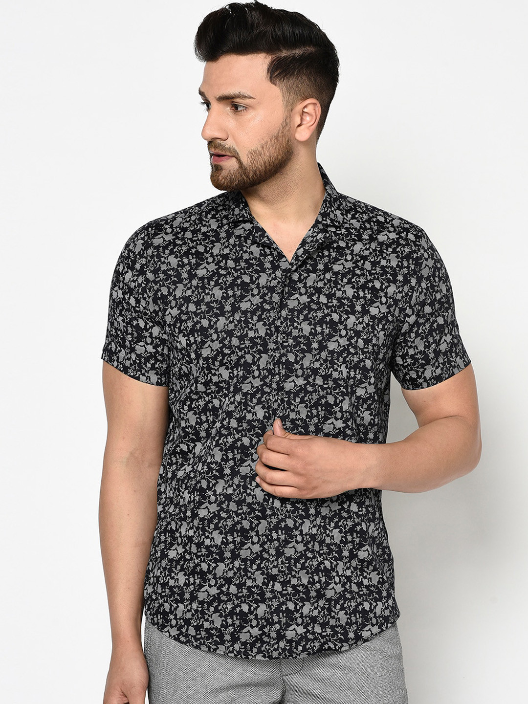 

Blackberrys Men Black Regular Fit Printed Formal Shirt