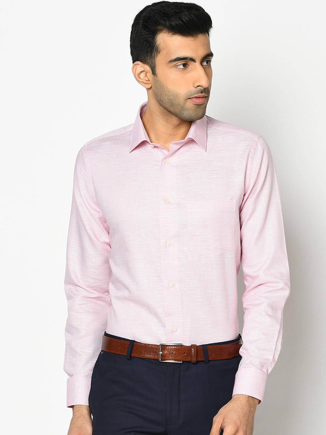 

Blackberrys Men Pink India Slim Fit Solid Formal Shirt