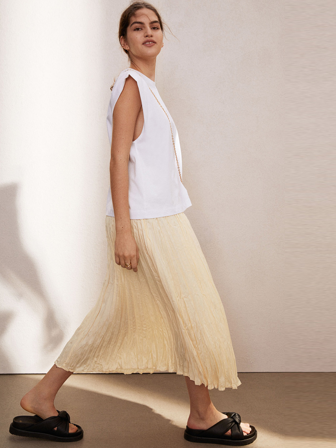 

H&M Women Pastel Yellow Crinkled Skirt