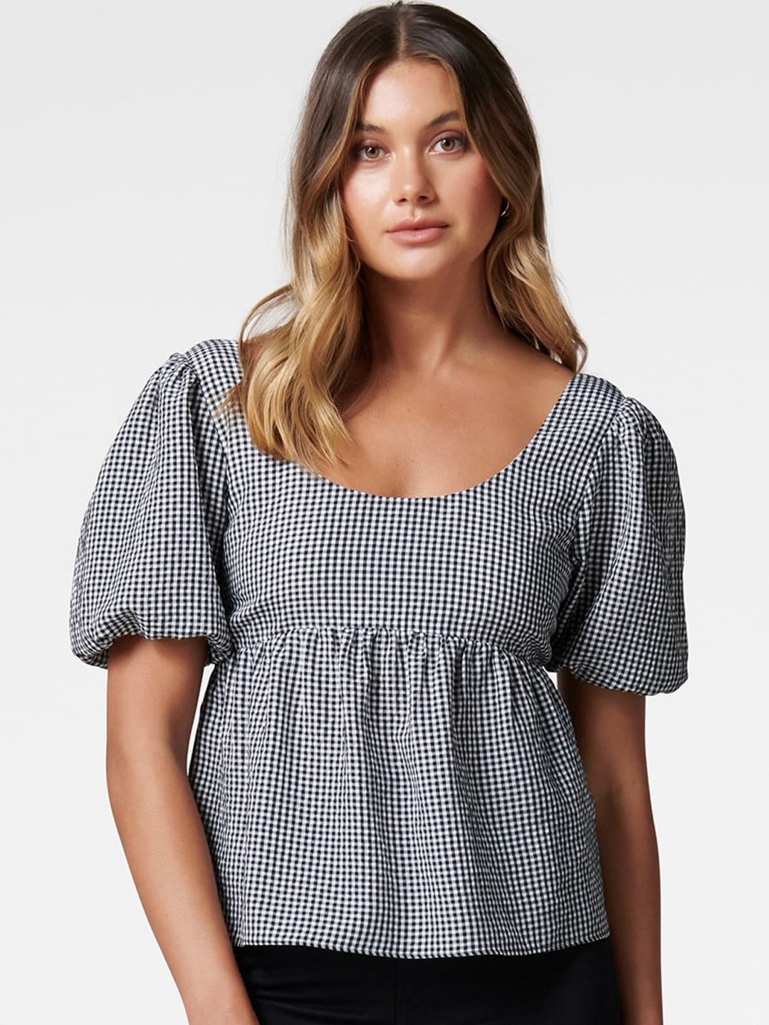 

Forever New Black & White Checked Puff Sleeves Empire Top