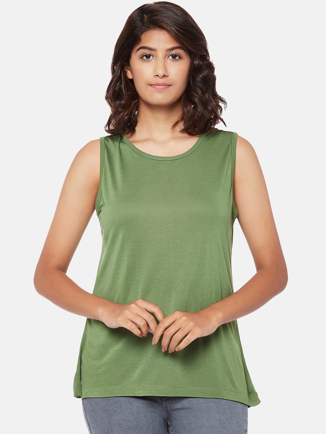 

People Women Olive Green Solid Round Neck T-shirt