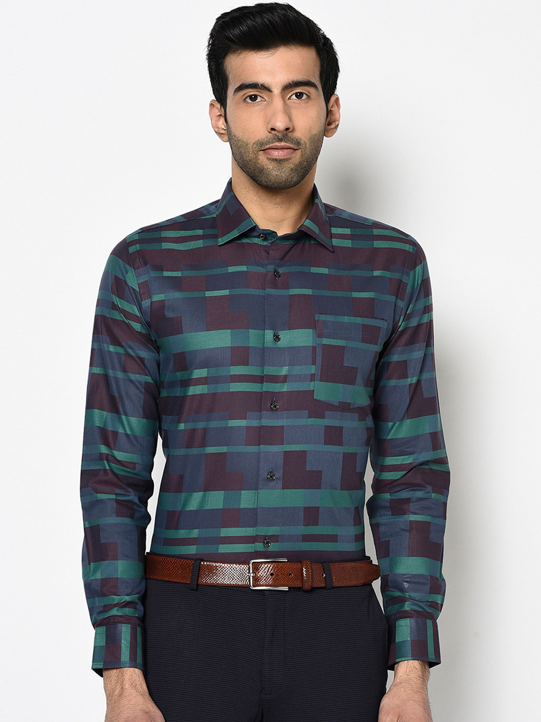 

Blackberrys Men Geometric Print Slim Fit Shirt, Green