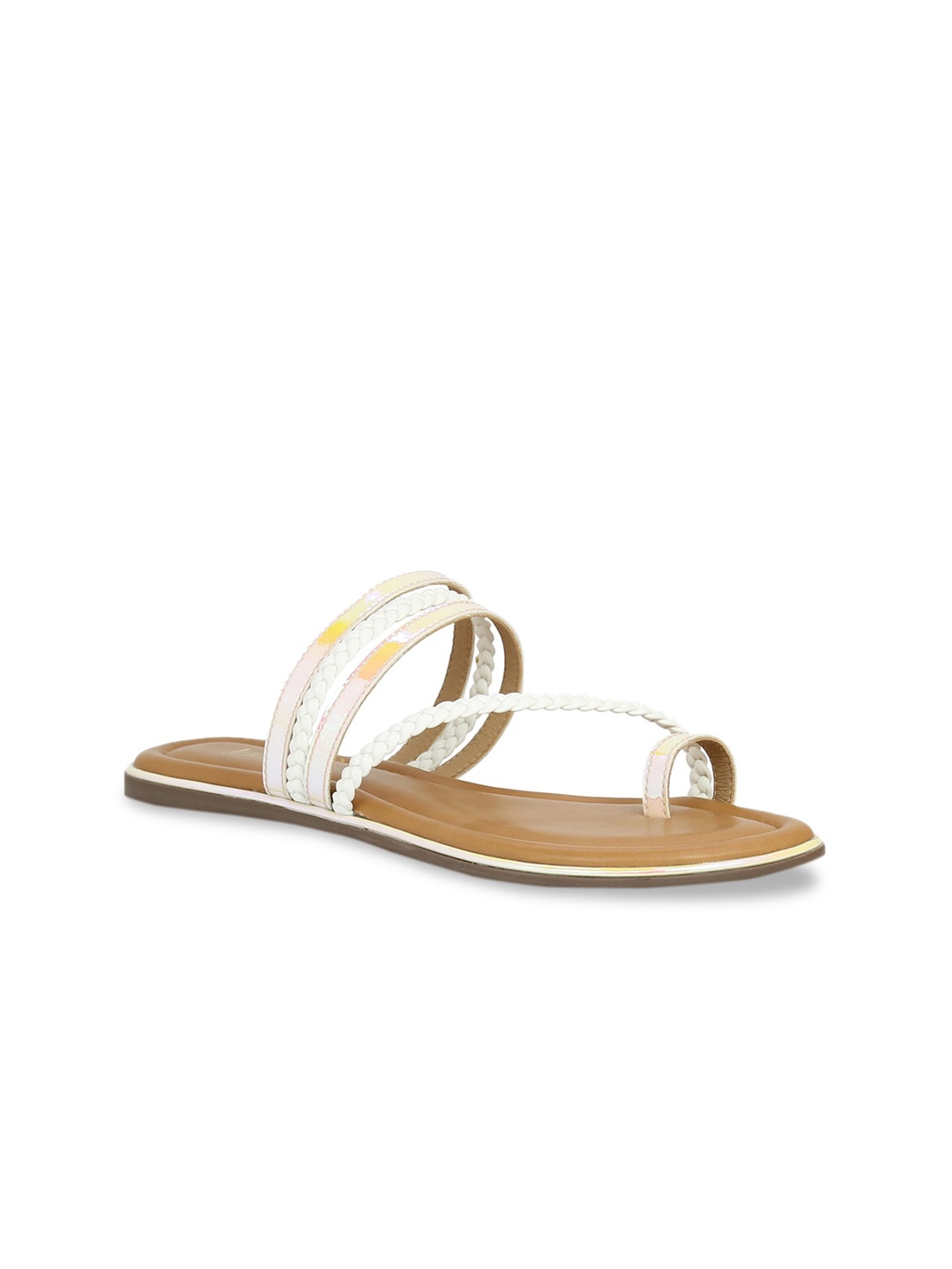 

Inc 5 Women White Solid One Toe Flats