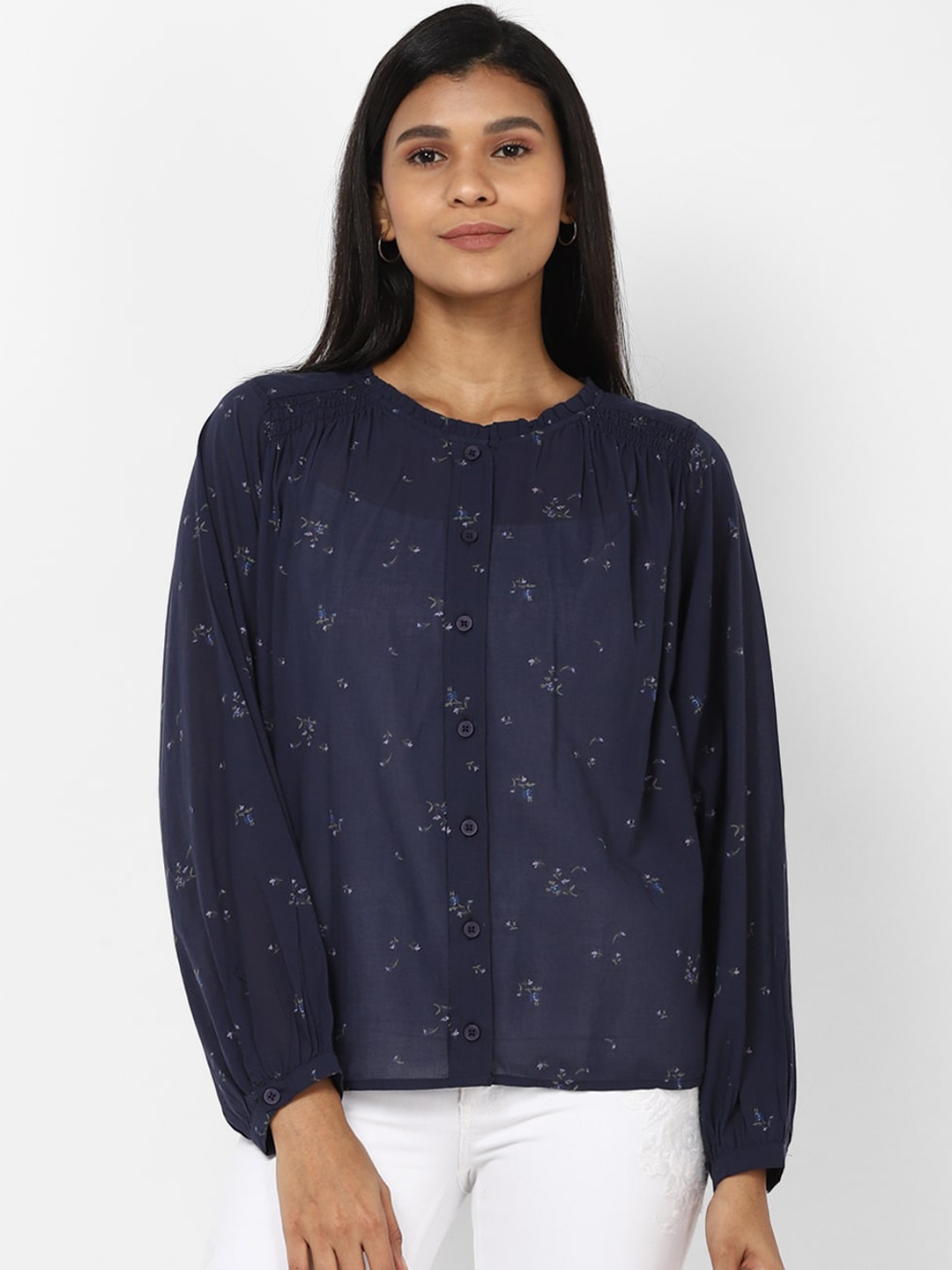 

AMERICAN EAGLE OUTFITTERS Women Blue Regular Fit Printed Pure Cotton Casual Shirt