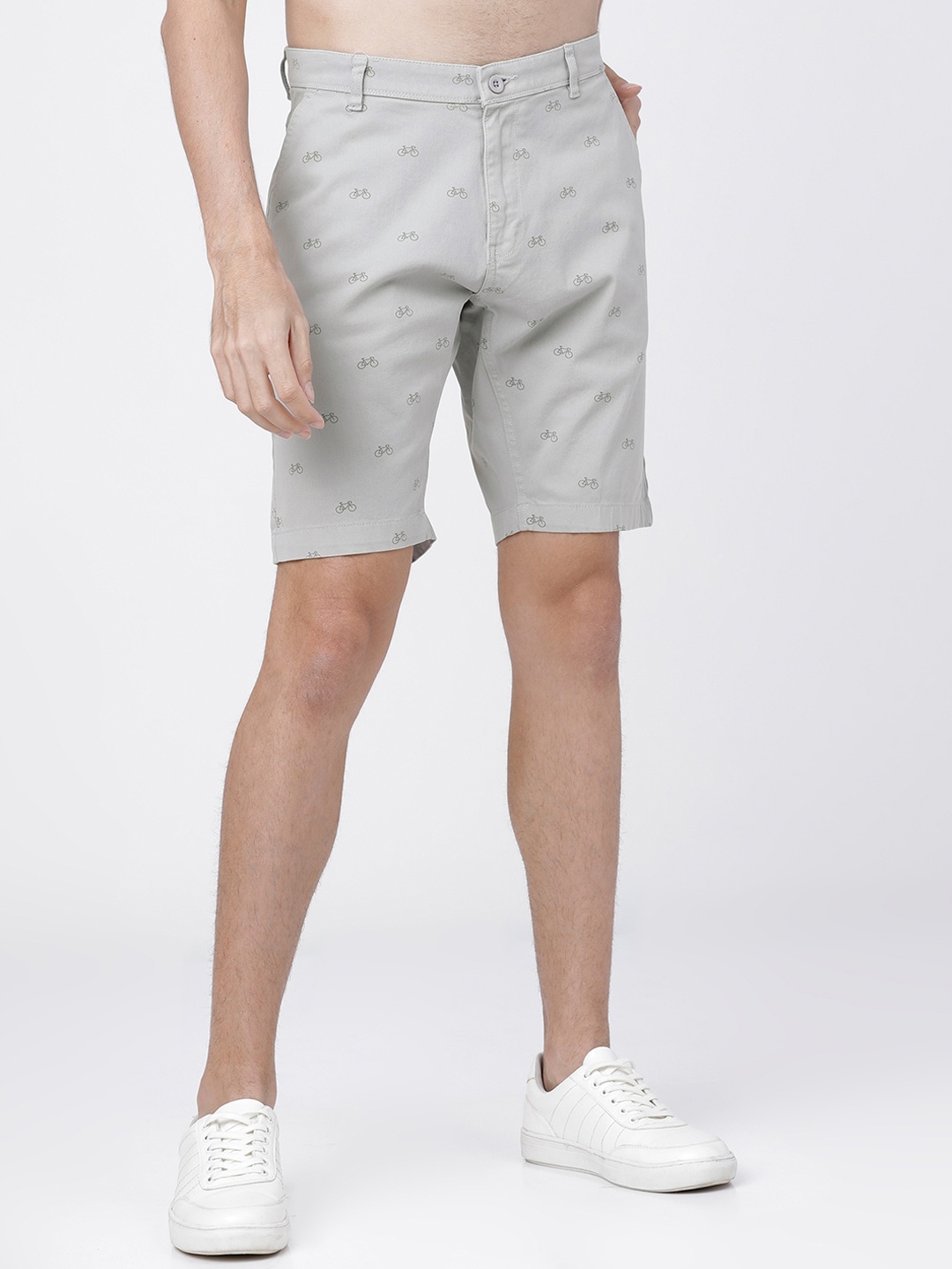 

HIGHLANDER Men Grey Printed Slim Fit Chino Shorts
