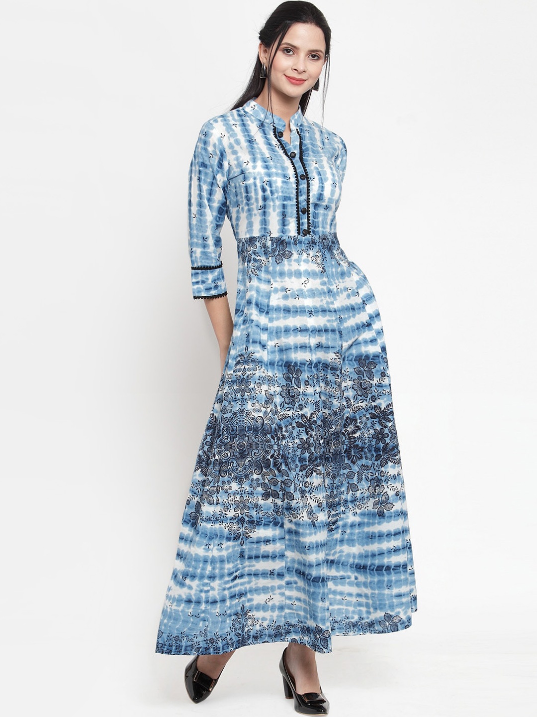 

Get Glamr Women Blue Printed Anarkali Kurta