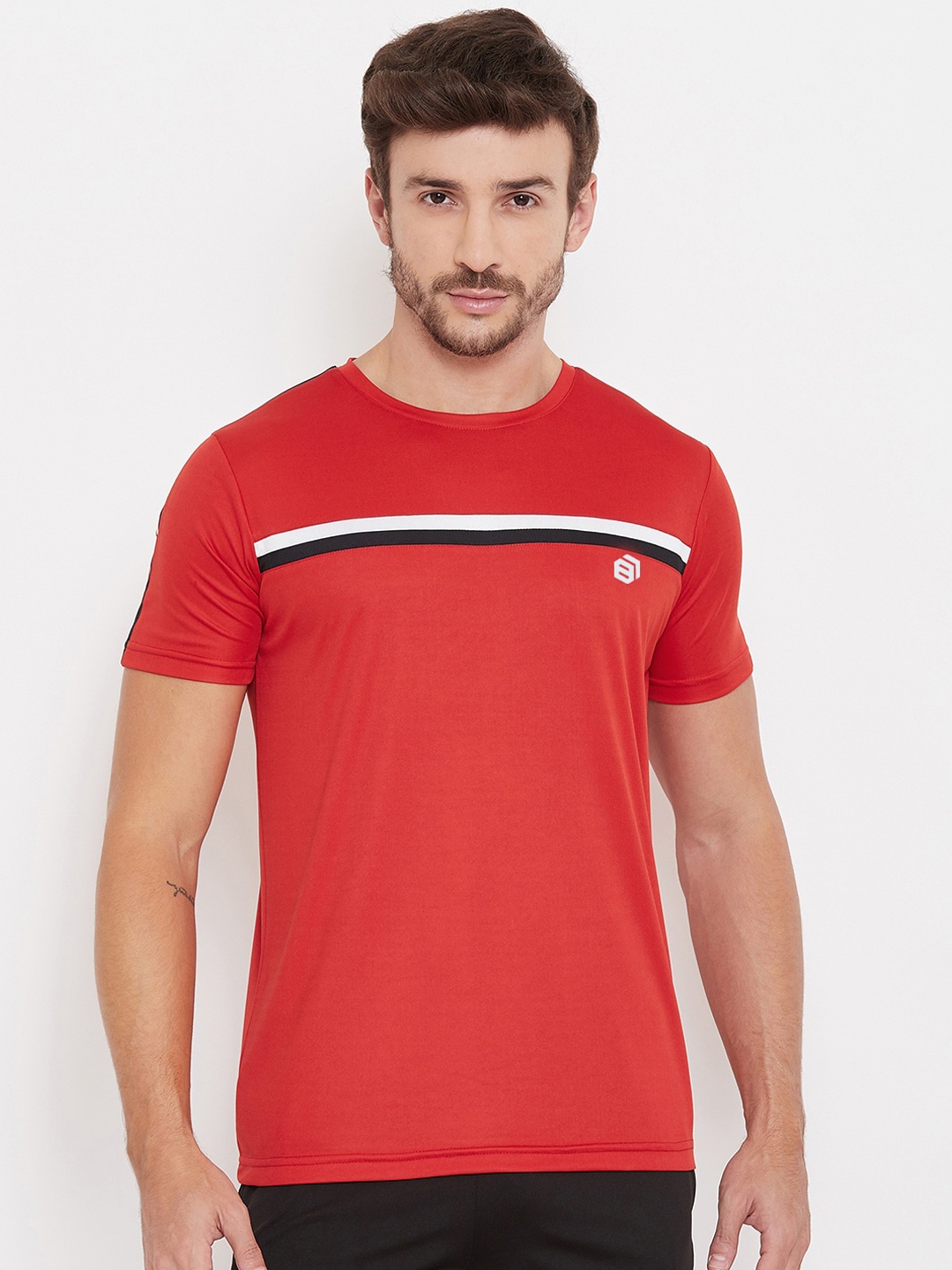 

Bishop Cotton Men Red Striped Round Neck T-shirt