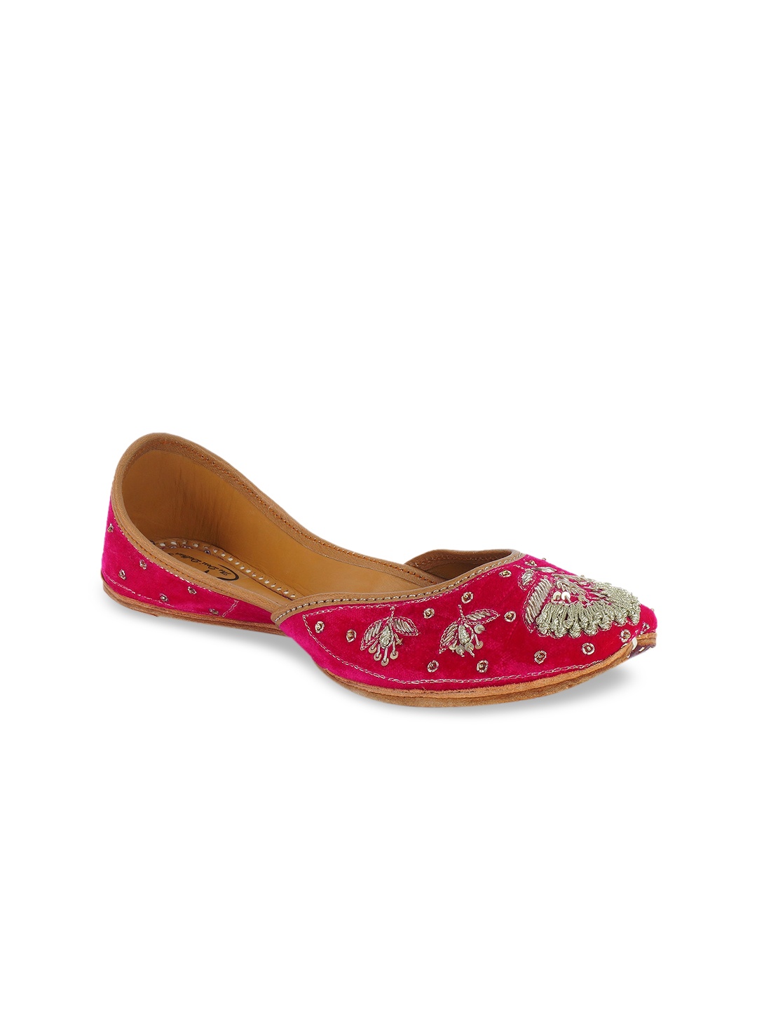 

The Desi Dulhan Women Red Embellished Fabric & Leather Mojaris