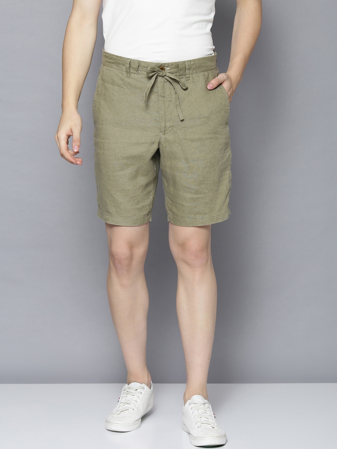 

GANT Men Olive Green Solid Linen Regular Shorts